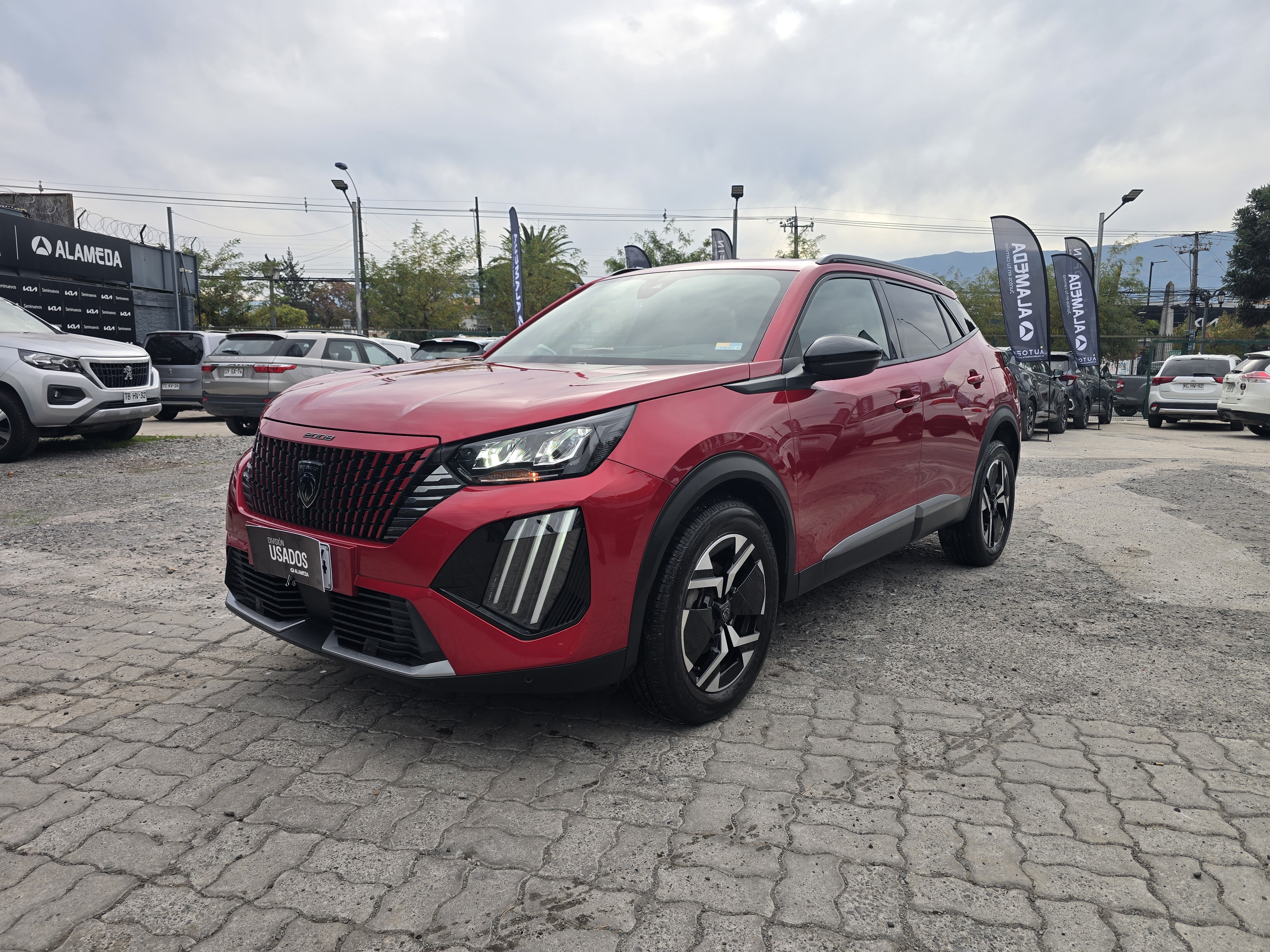 PEUGEOT 2008 ALLURE 130 1.2