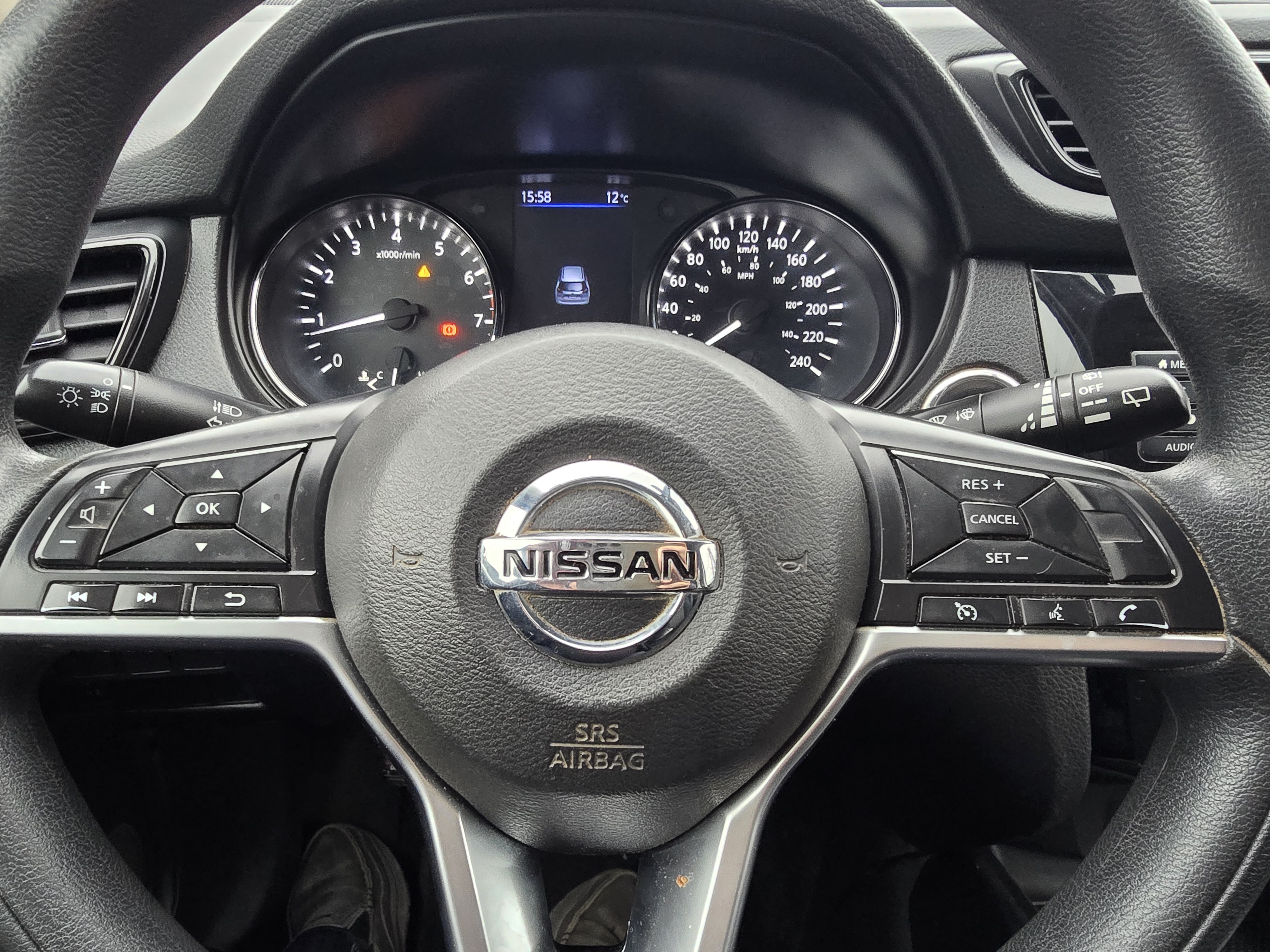 Nissan X Trail Sense — foto 4 de 18