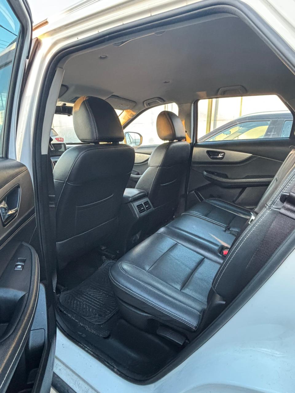 DFSK Suv560 — foto 6 de 6