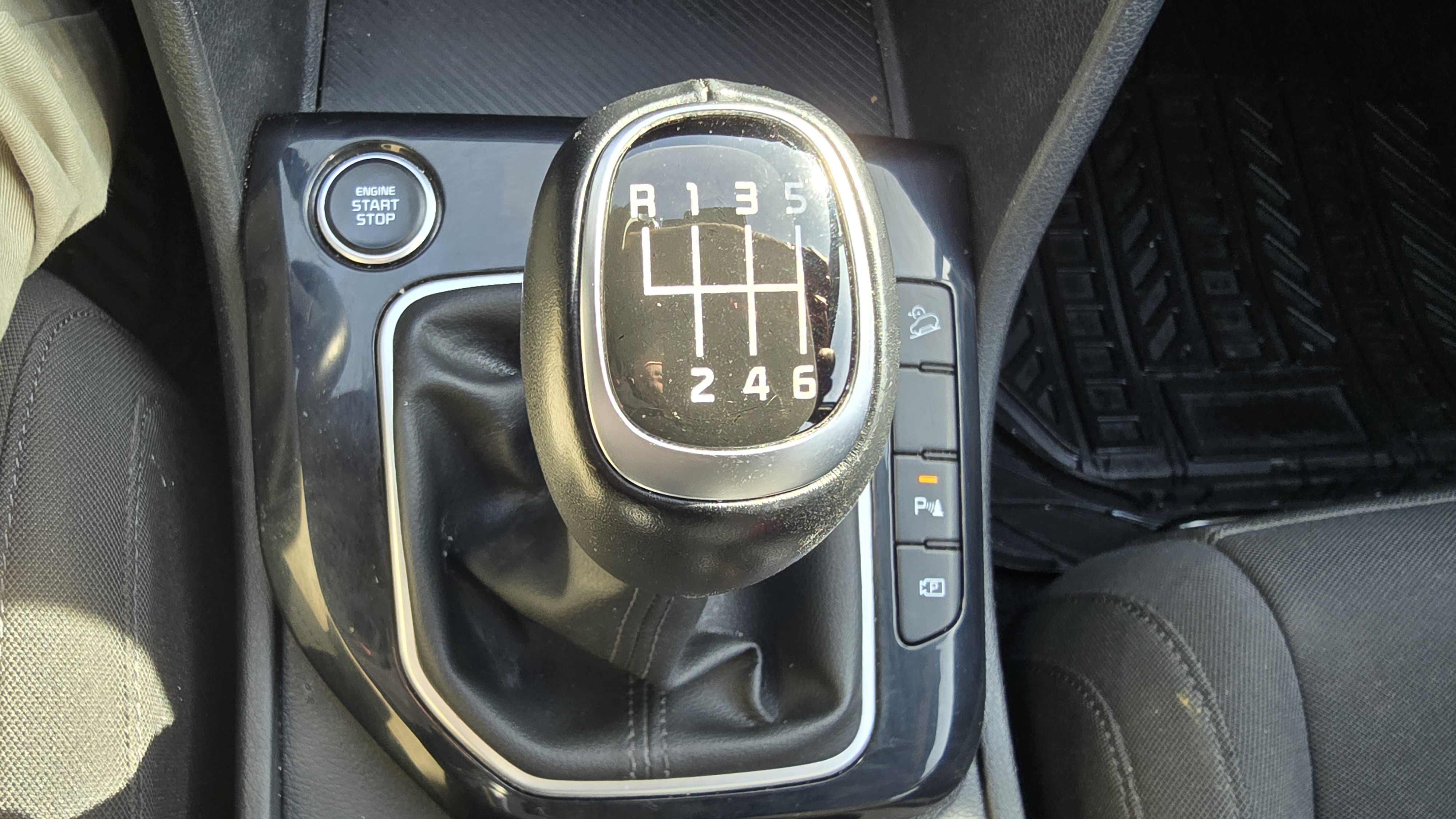 KIA Sportage — foto 8 de 9