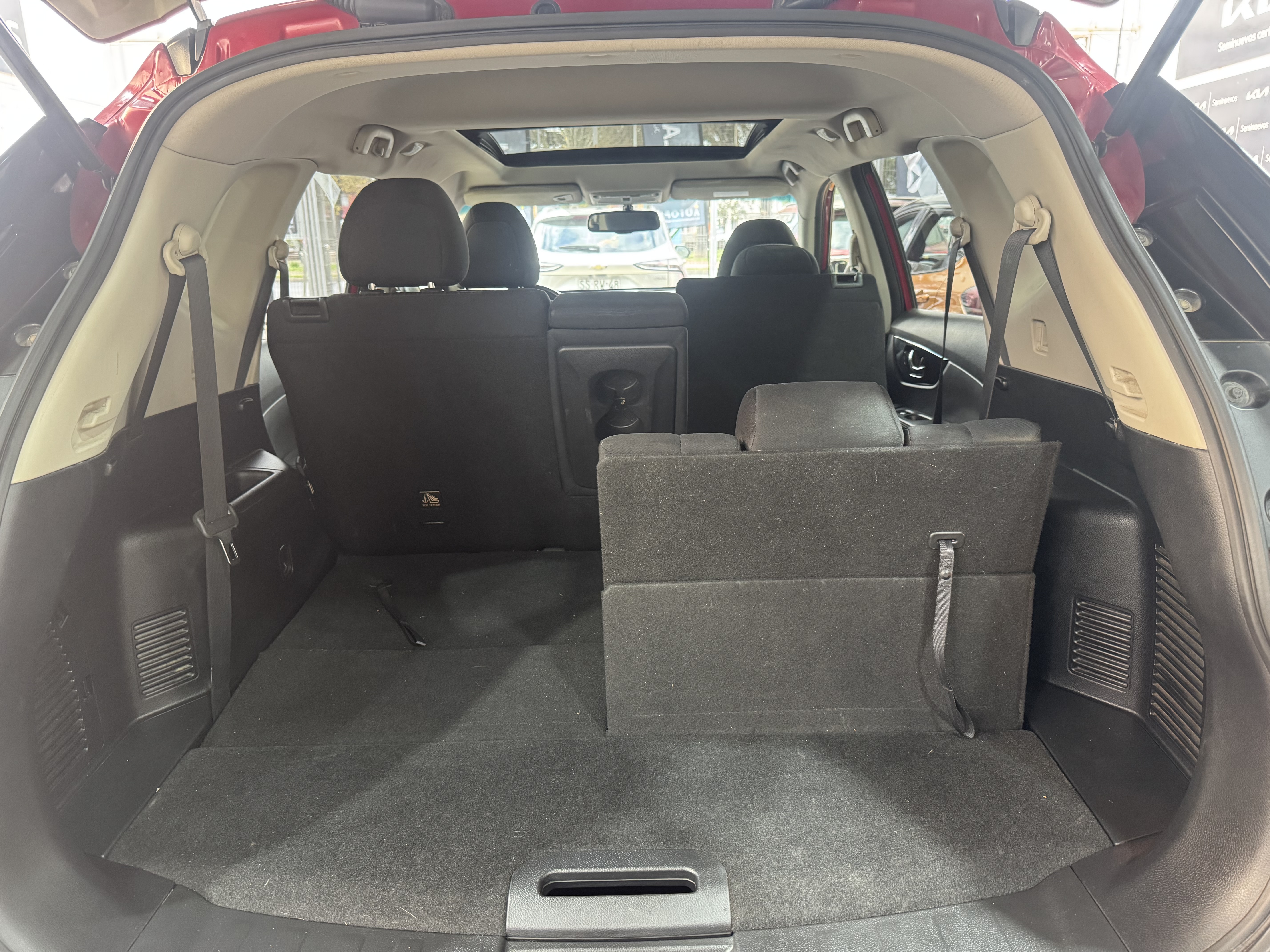 Nissan X-Trail — foto 5 de 9
