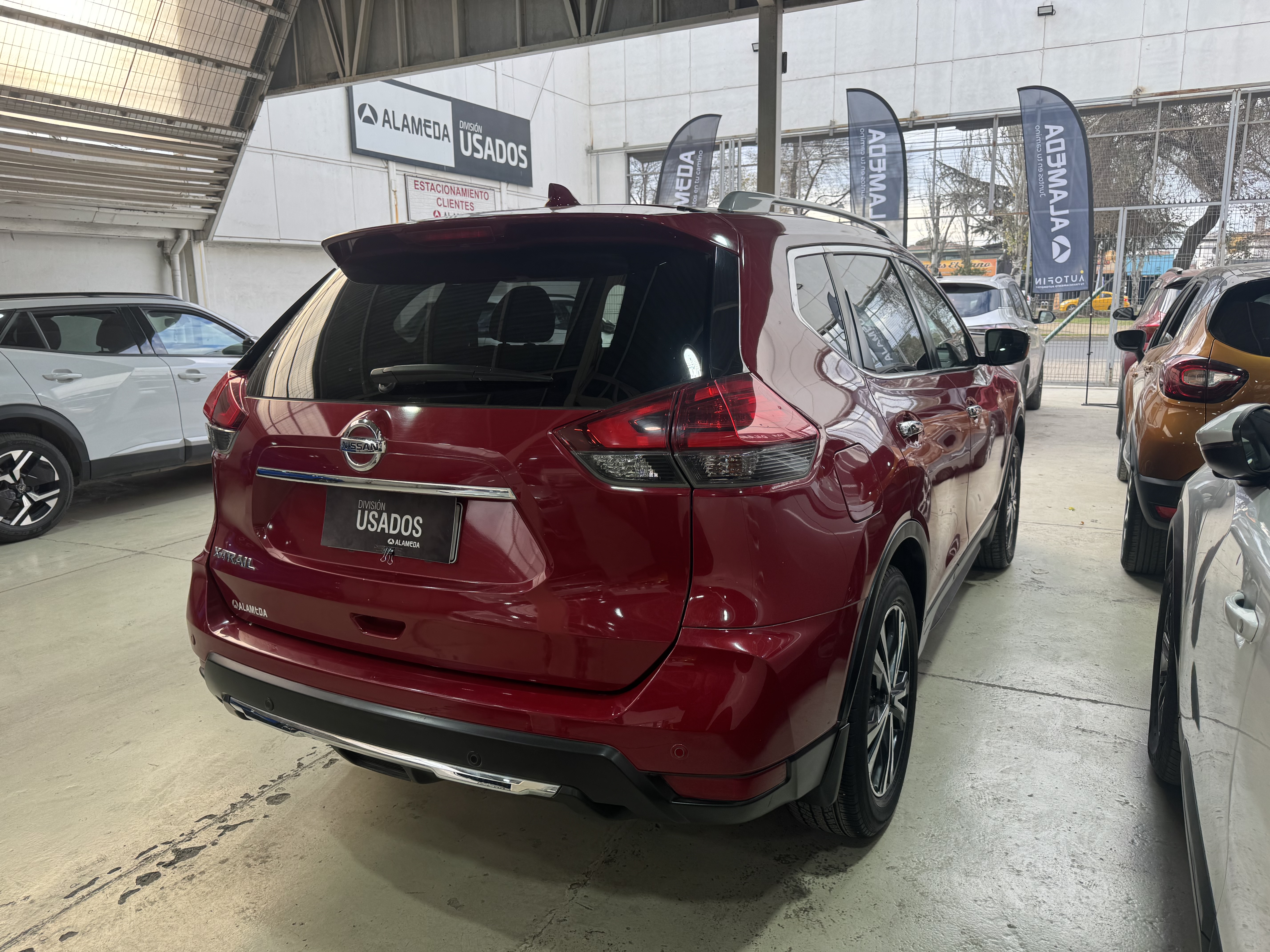 Nissan X-Trail — foto 4 de 9