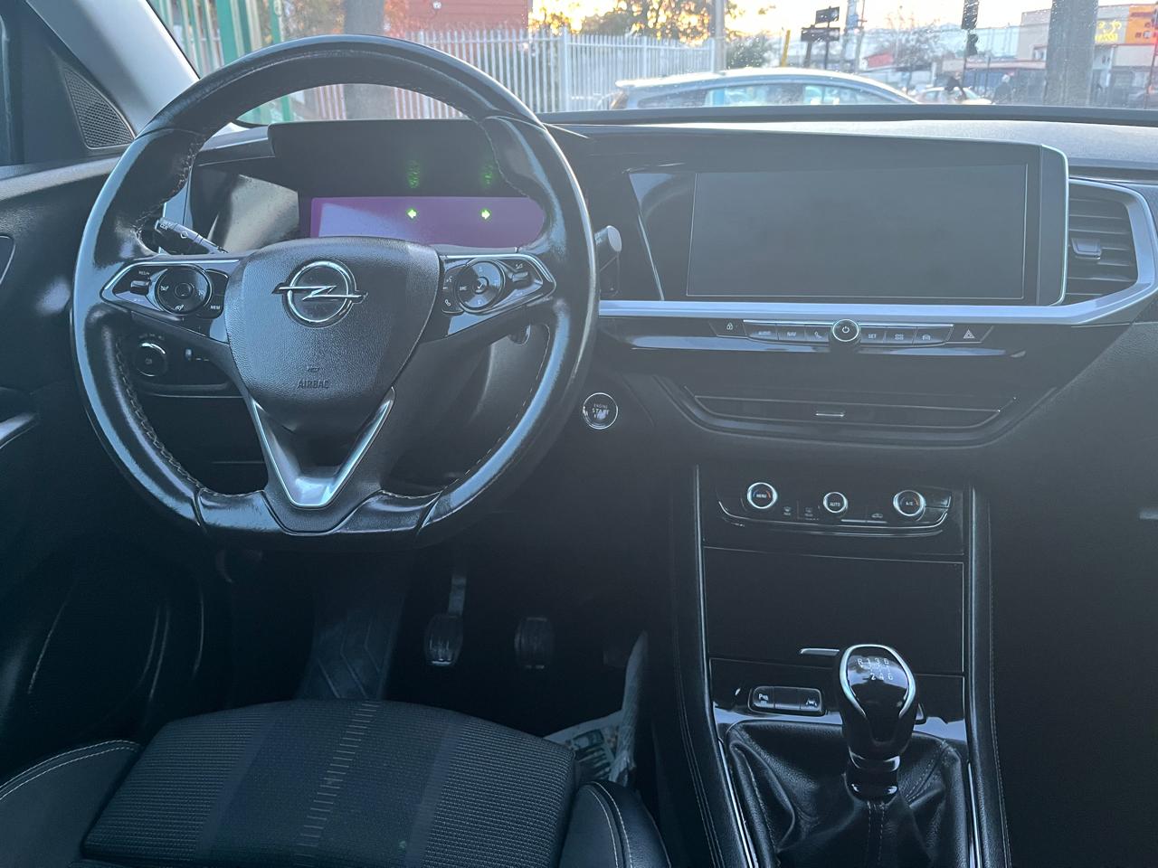 Opel Grandland — foto 5 de 8