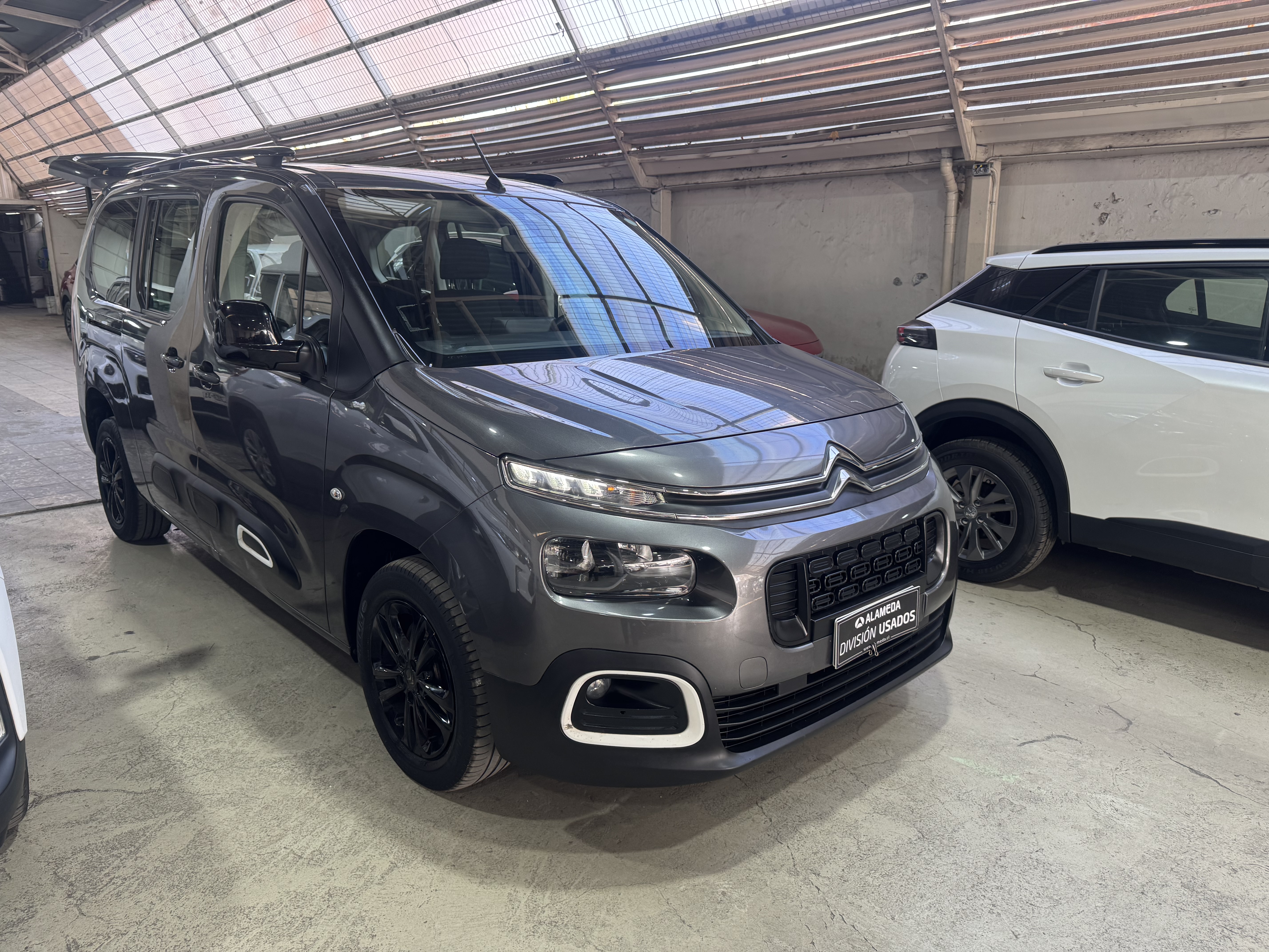 Citroën Berlingo Multispace Bluehdi Xl — foto 3 de 9
