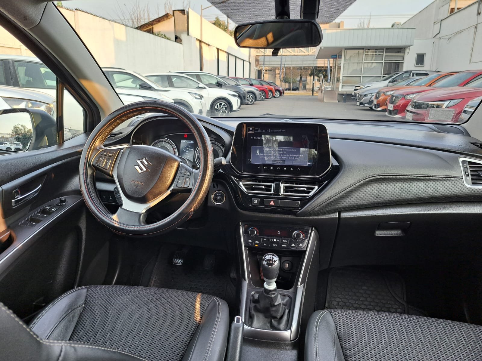 Suzuki S Cross — foto 8 de 8
