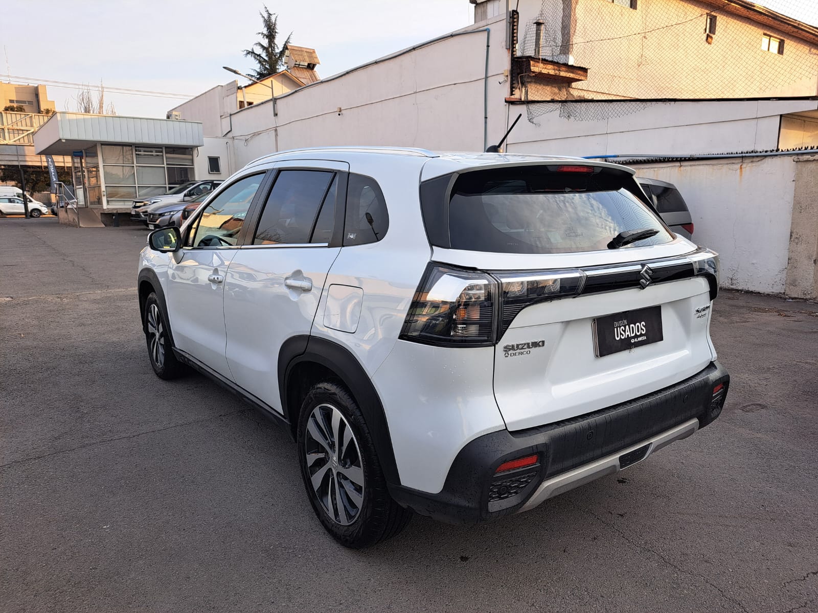 Suzuki S Cross — foto 5 de 8