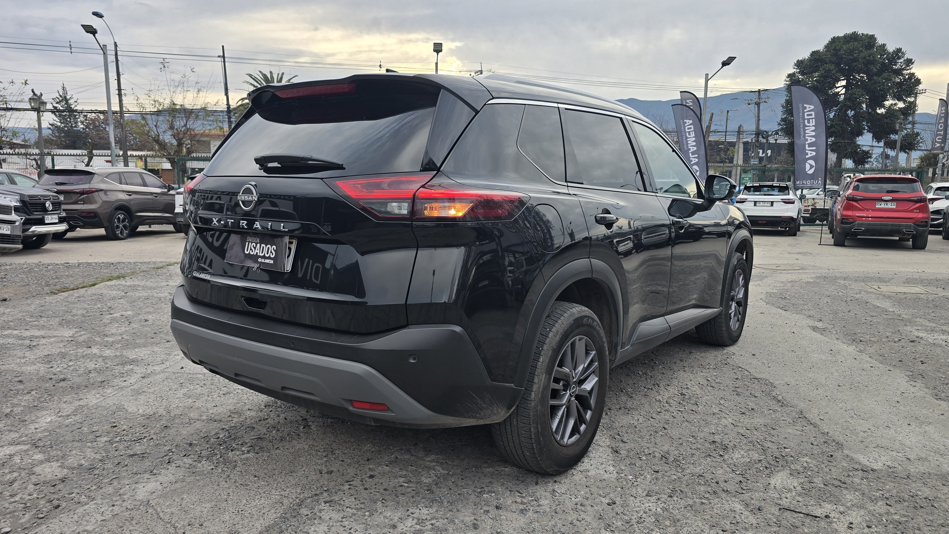 Nissan X Trail 4X2 2.5 Aut — foto 3 de 18