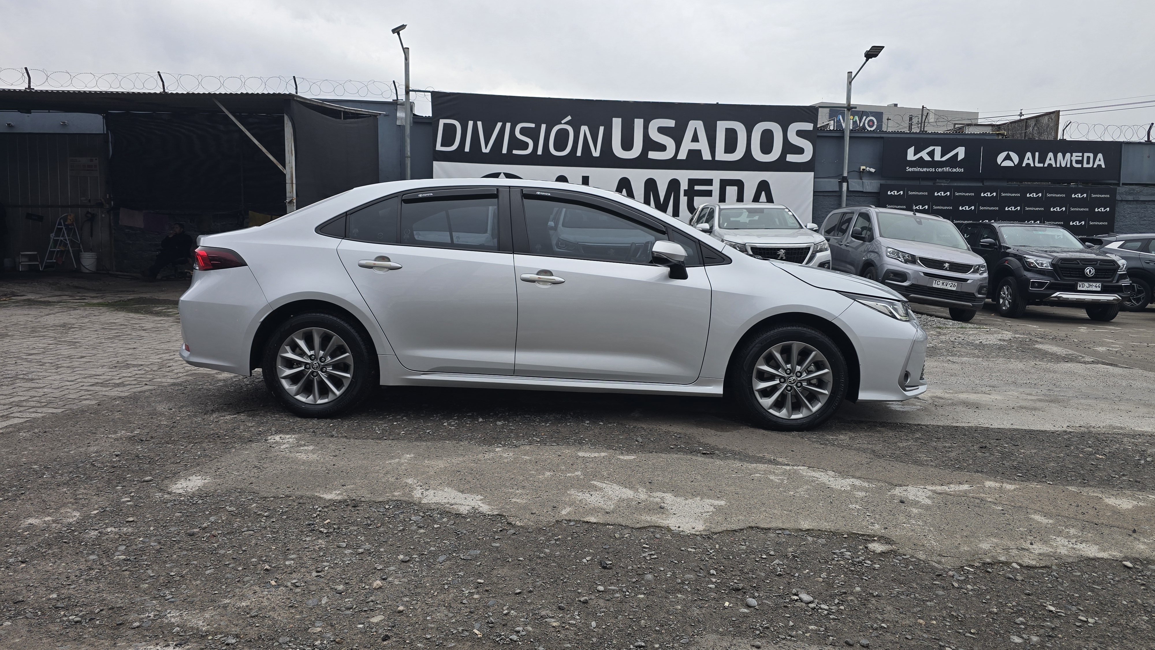 Toyota Corolla — foto 4 de 10