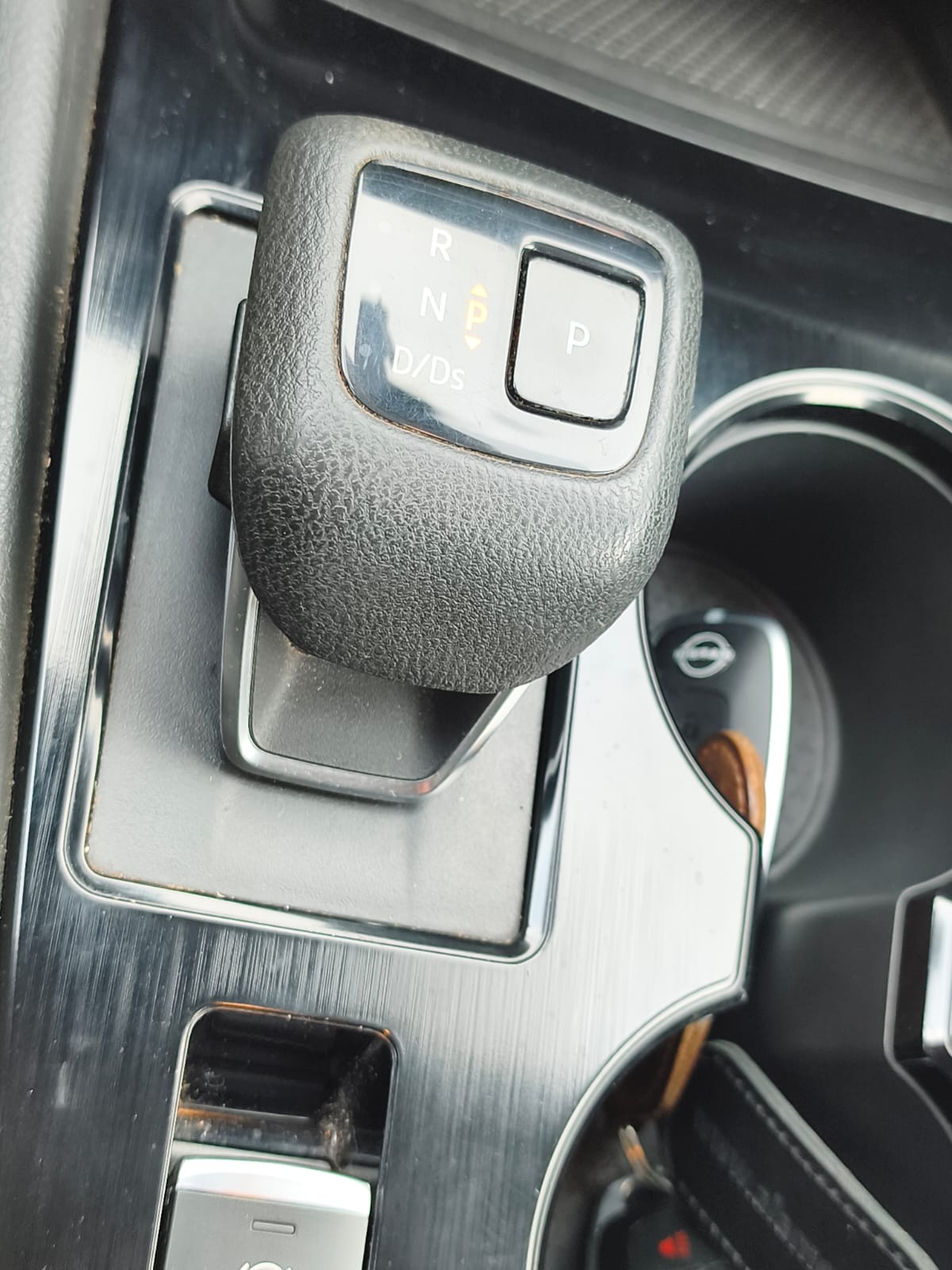 Nissan X Trail 4X2 7P — foto 9 de 10