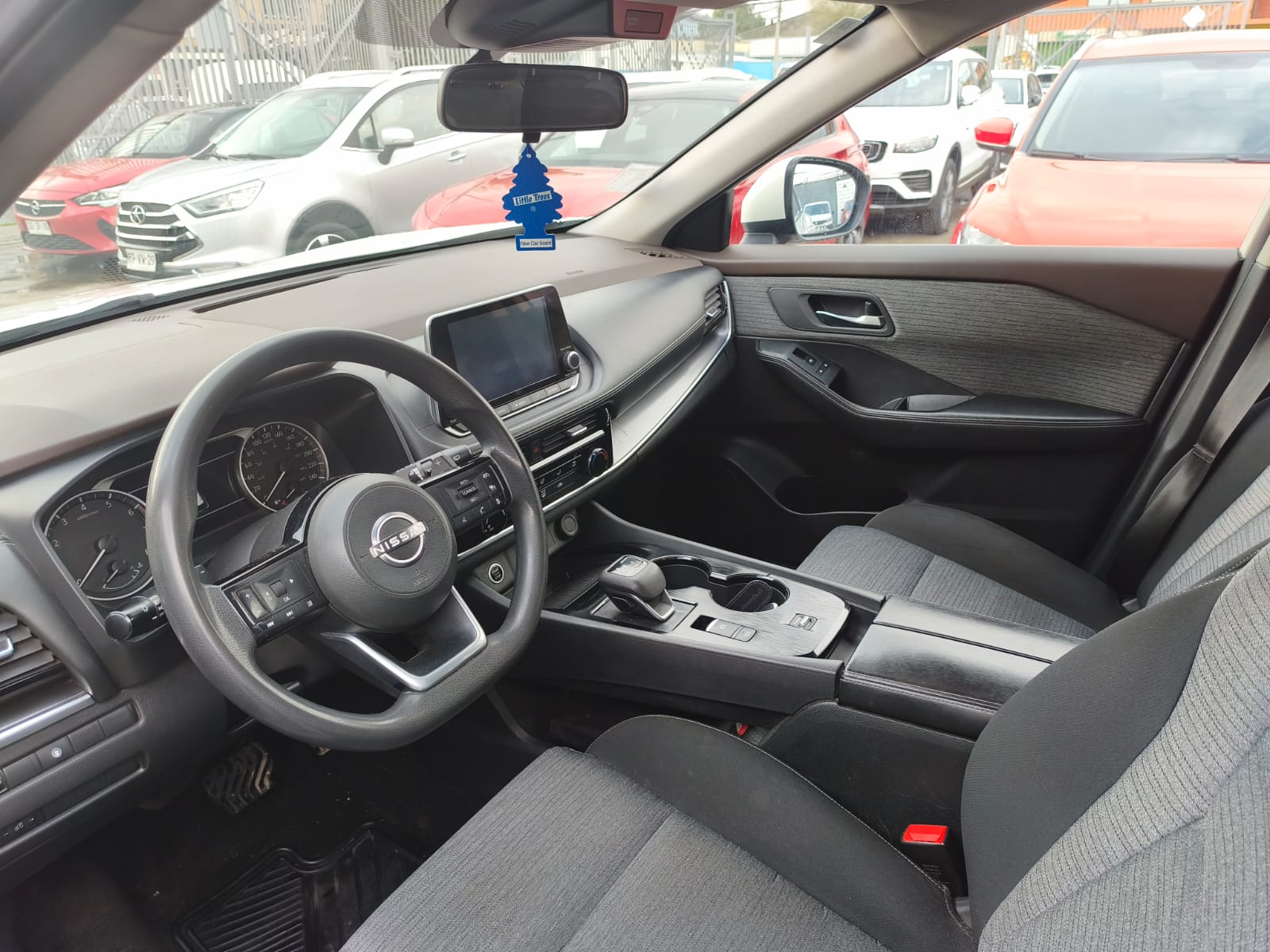 Nissan X Trail 4X2 7P — foto 5 de 10
