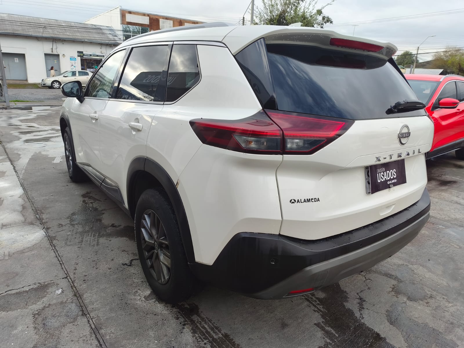 Nissan X Trail 4X2 7P — foto 3 de 10