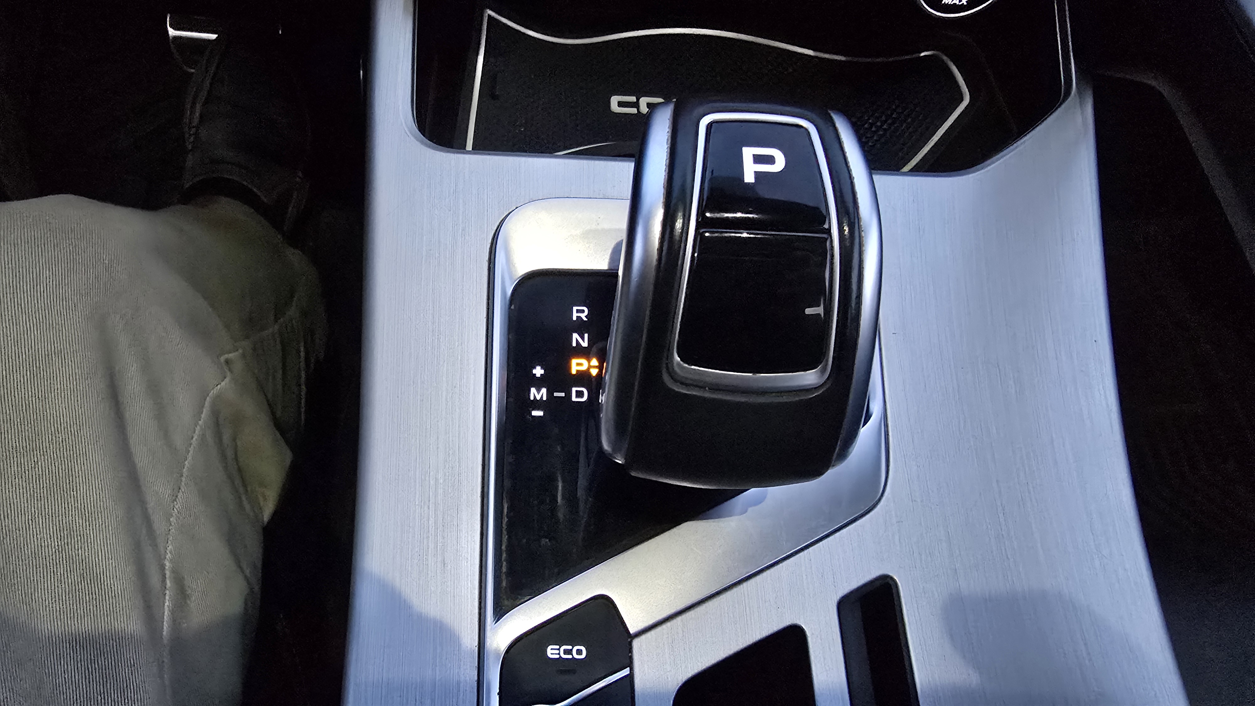 Geely Coolray 1.5 Aut — foto 8 de 10