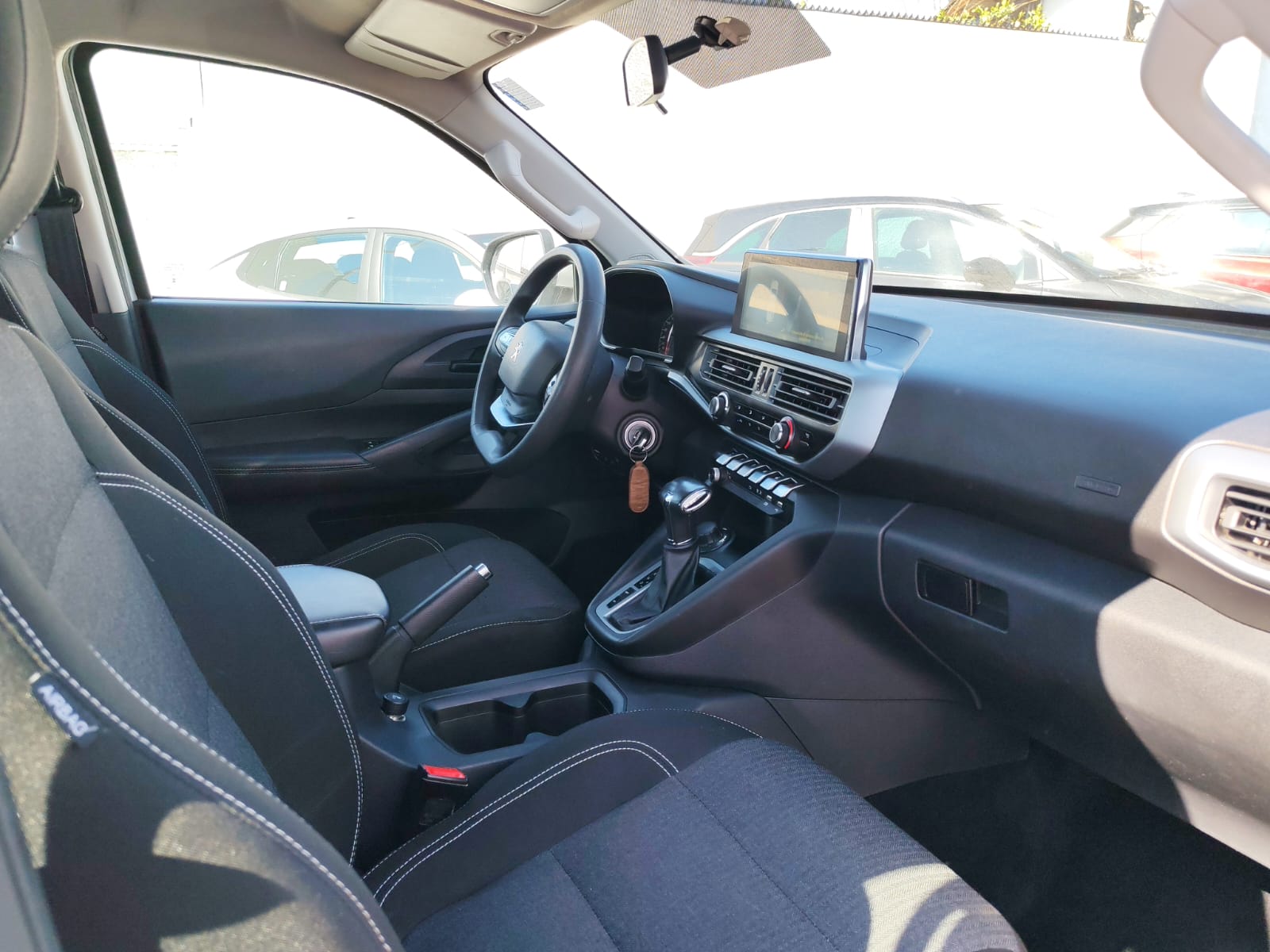 Peugeot Landtrek Bluehdi 4X4 2.2 Aut — foto 8 de 10
