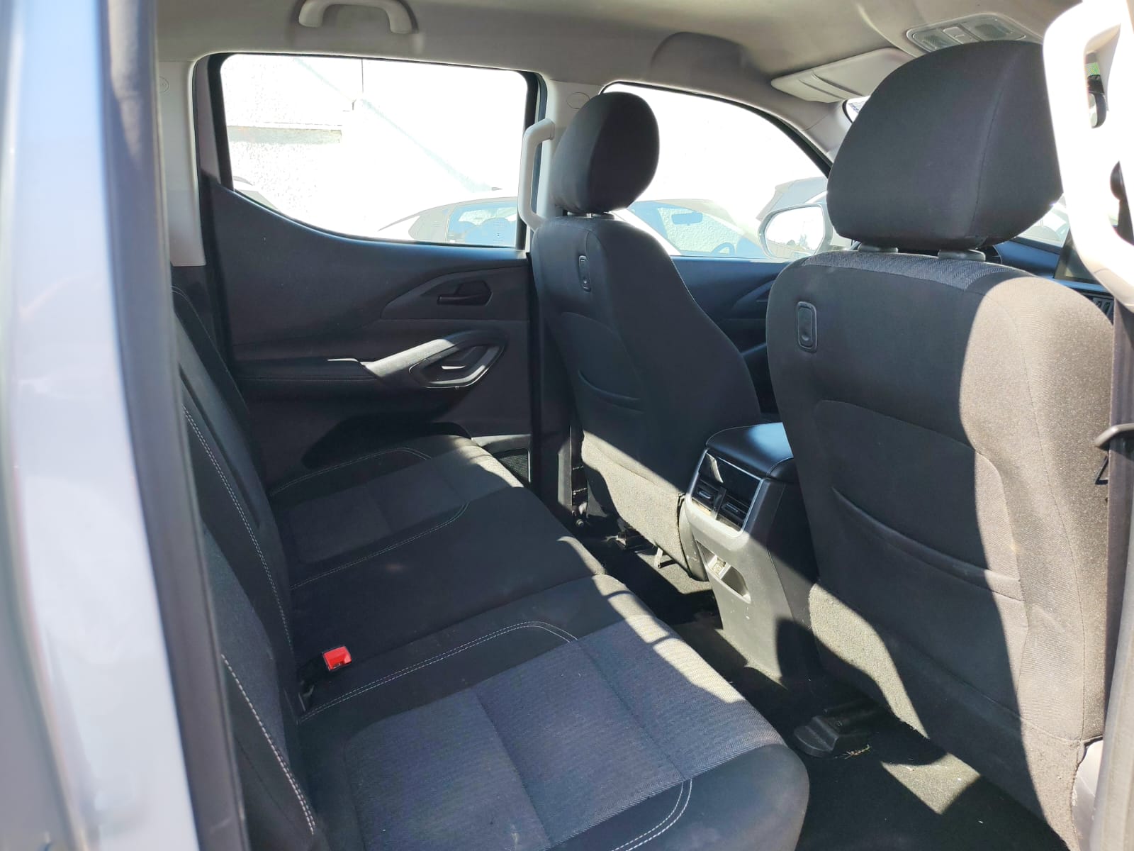 Peugeot Landtrek Bluehdi 4X4 2.2 Aut — foto 7 de 10