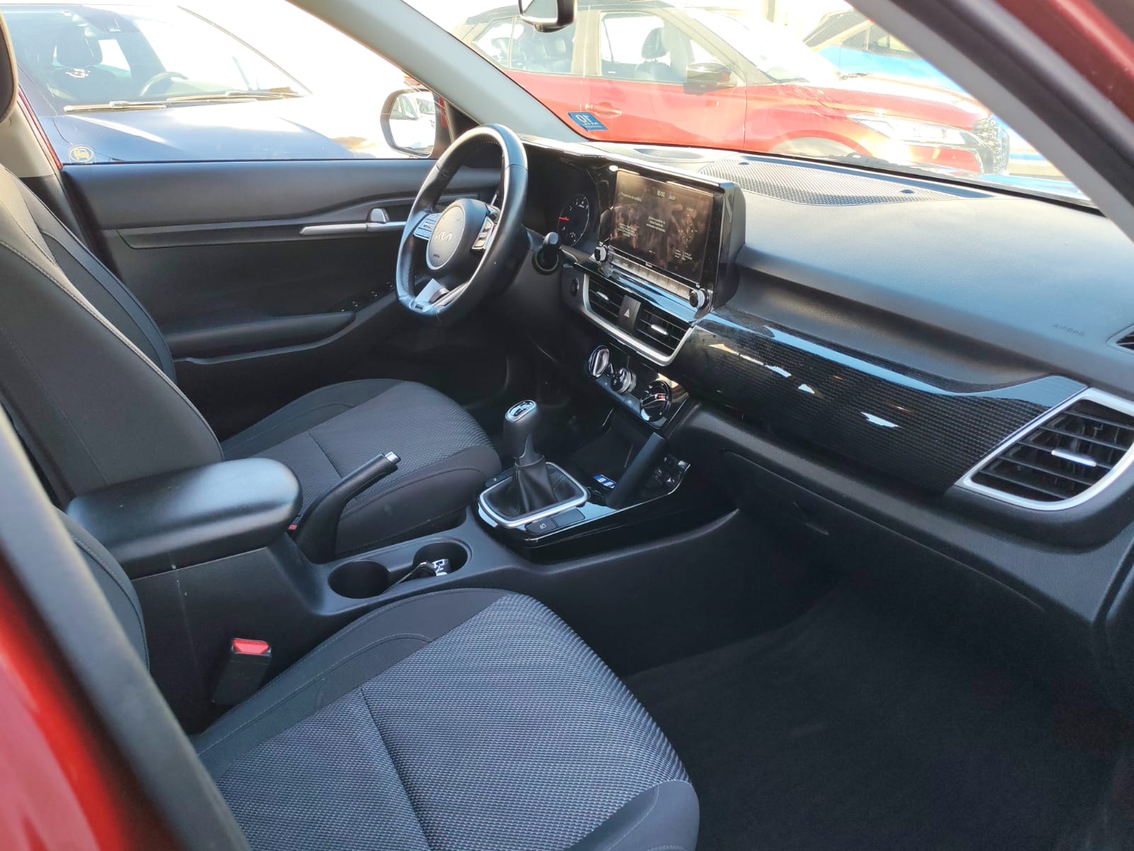 KIA Seltos Mpi 6Mt — foto 9 de 10