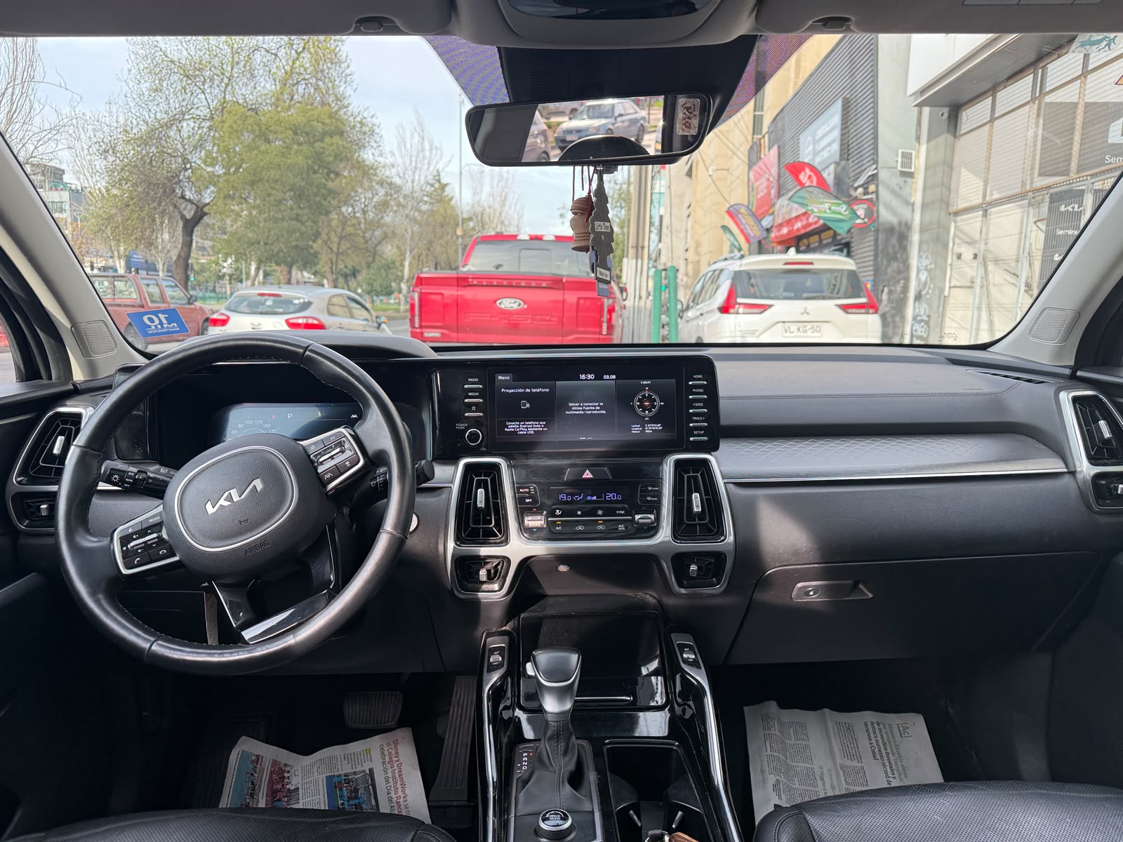 KIA Sorento — foto 7 de 16