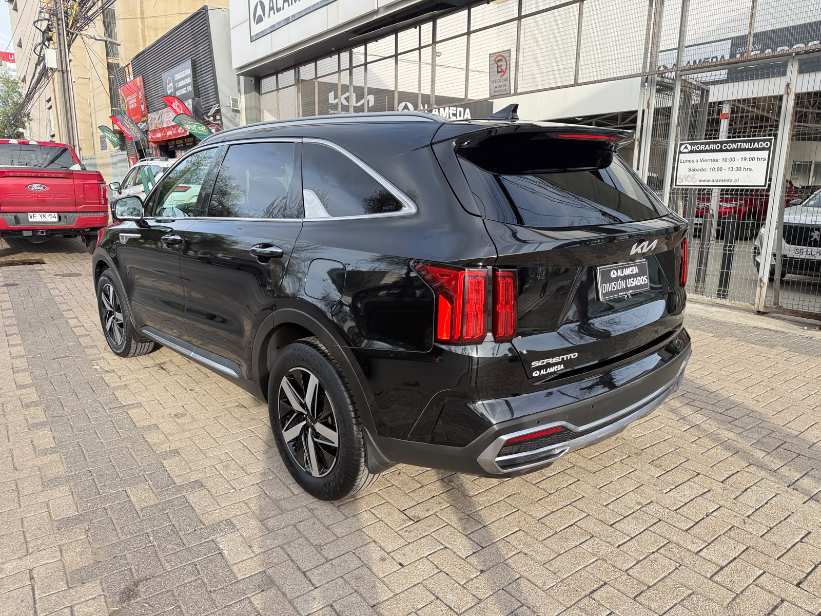 KIA Sorento — foto 6 de 16