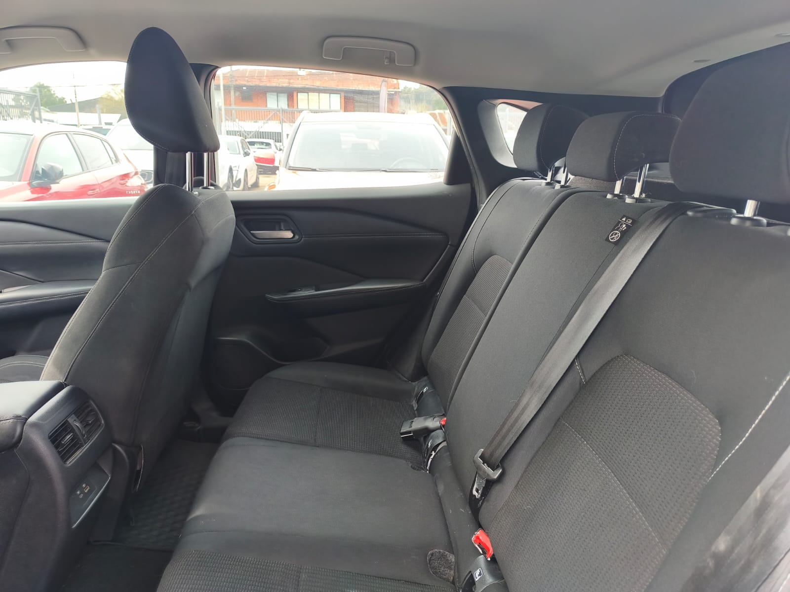 Nissan Qashqai — foto 8 de 8
