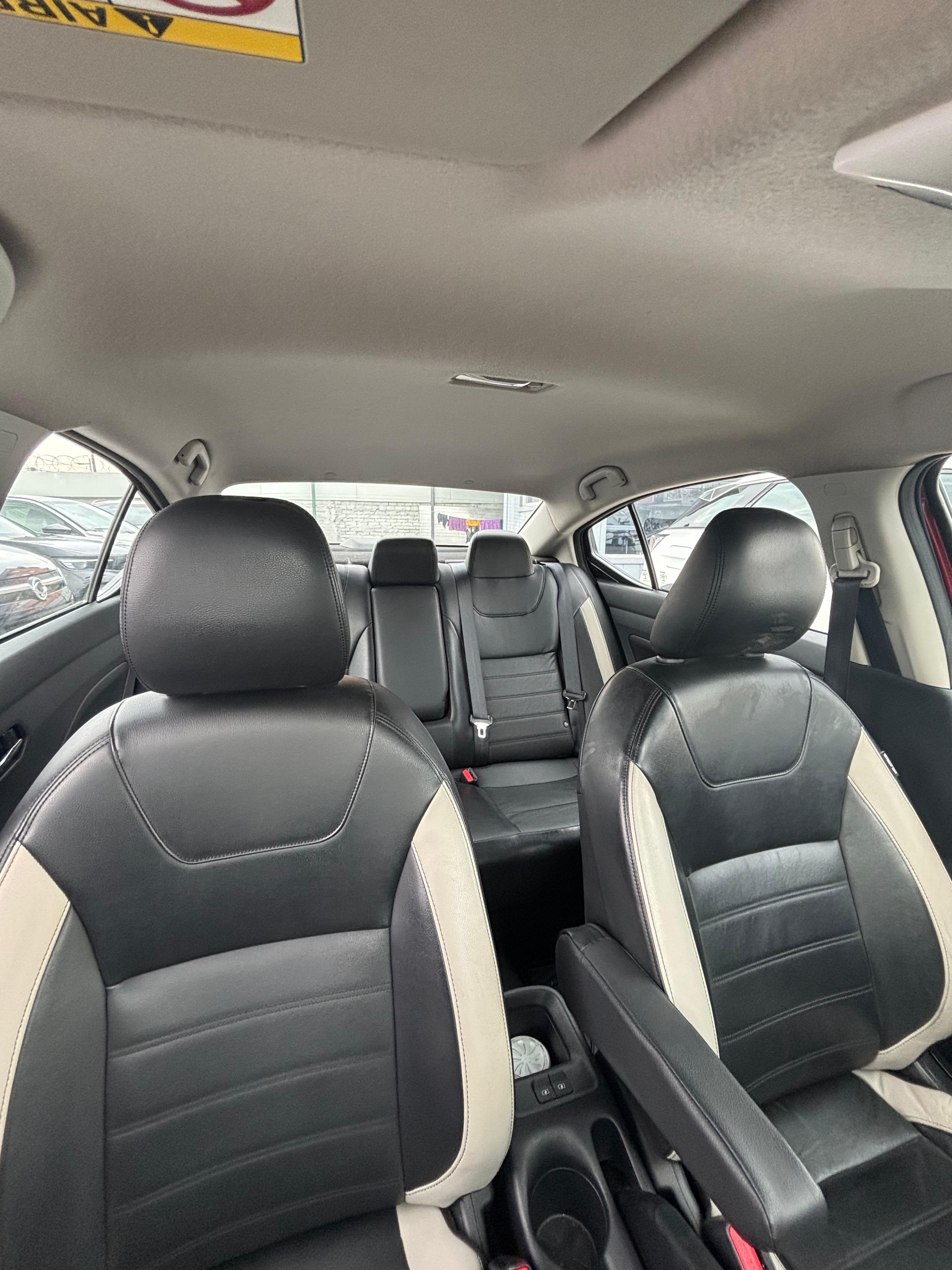 Nissan Versa Cvt1.6 Aut — foto 4 de 5
