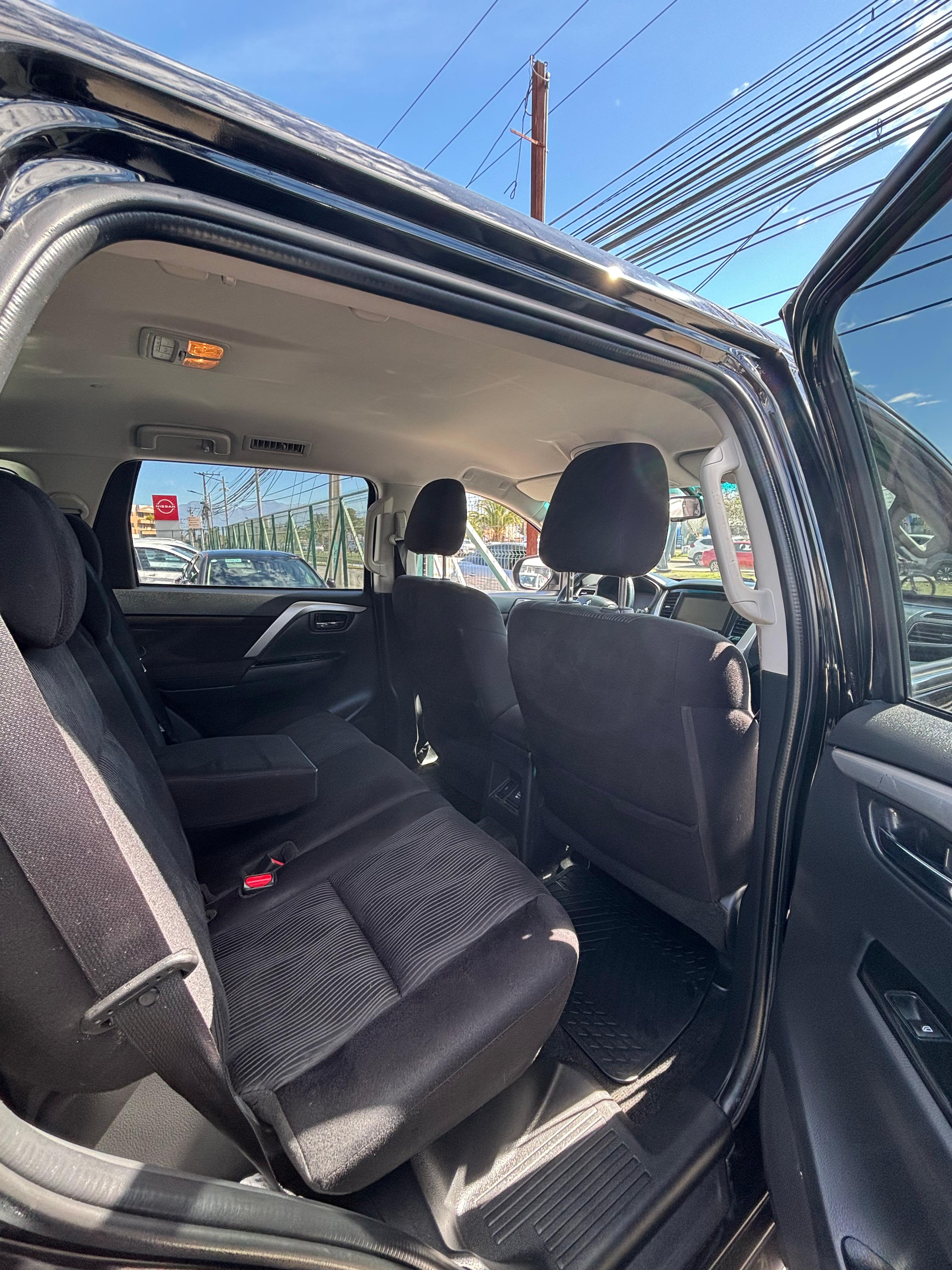 Mitsubishi Montero Sport 2.4 Aut — foto 6 de 6
