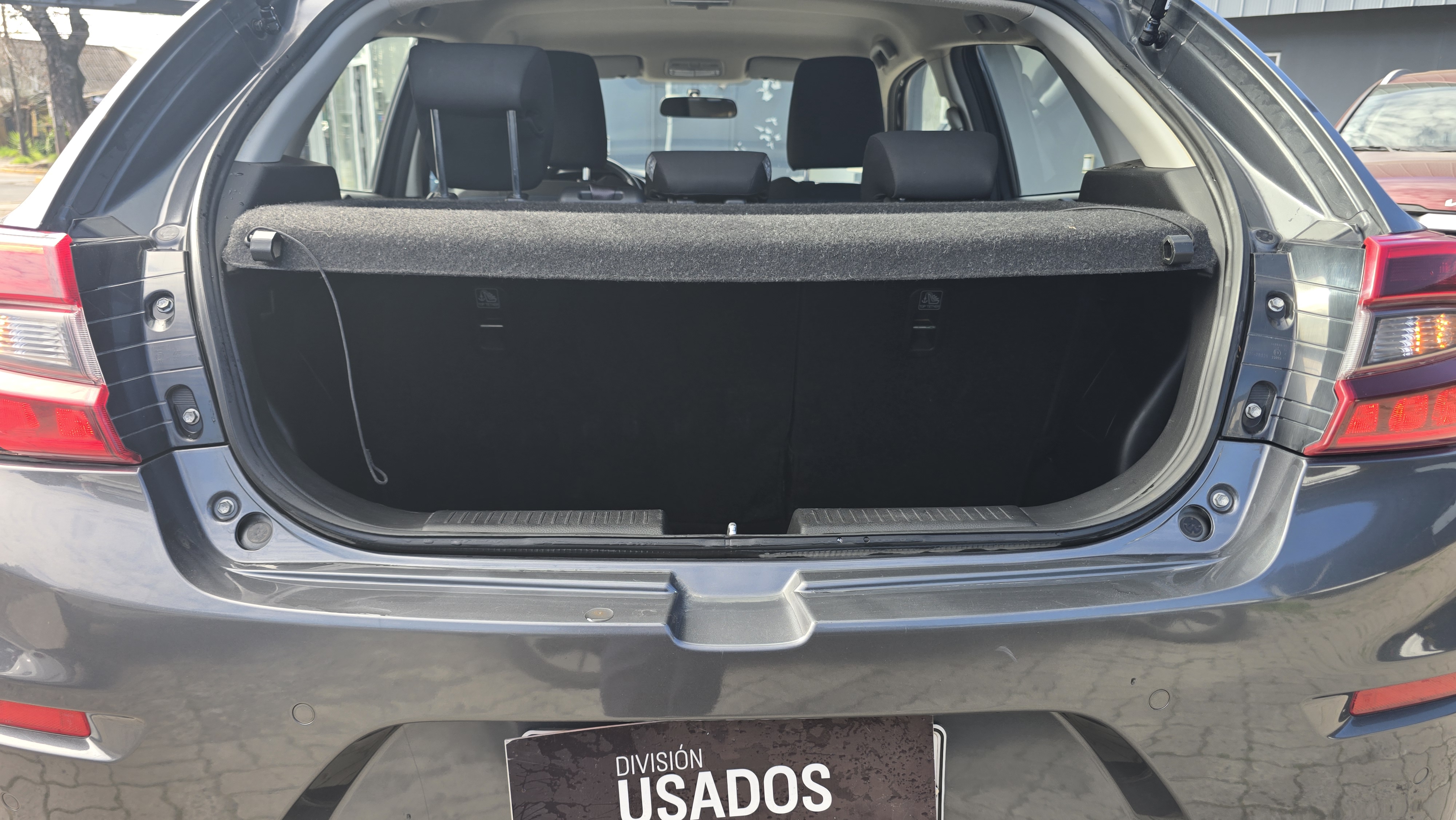 Suzuki New Baleno Gls Hb — foto 7 de 17