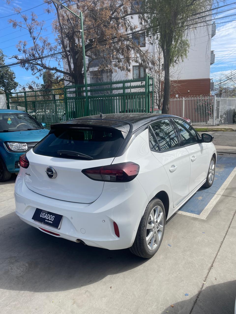 Opel Corsa — foto 3 de 10