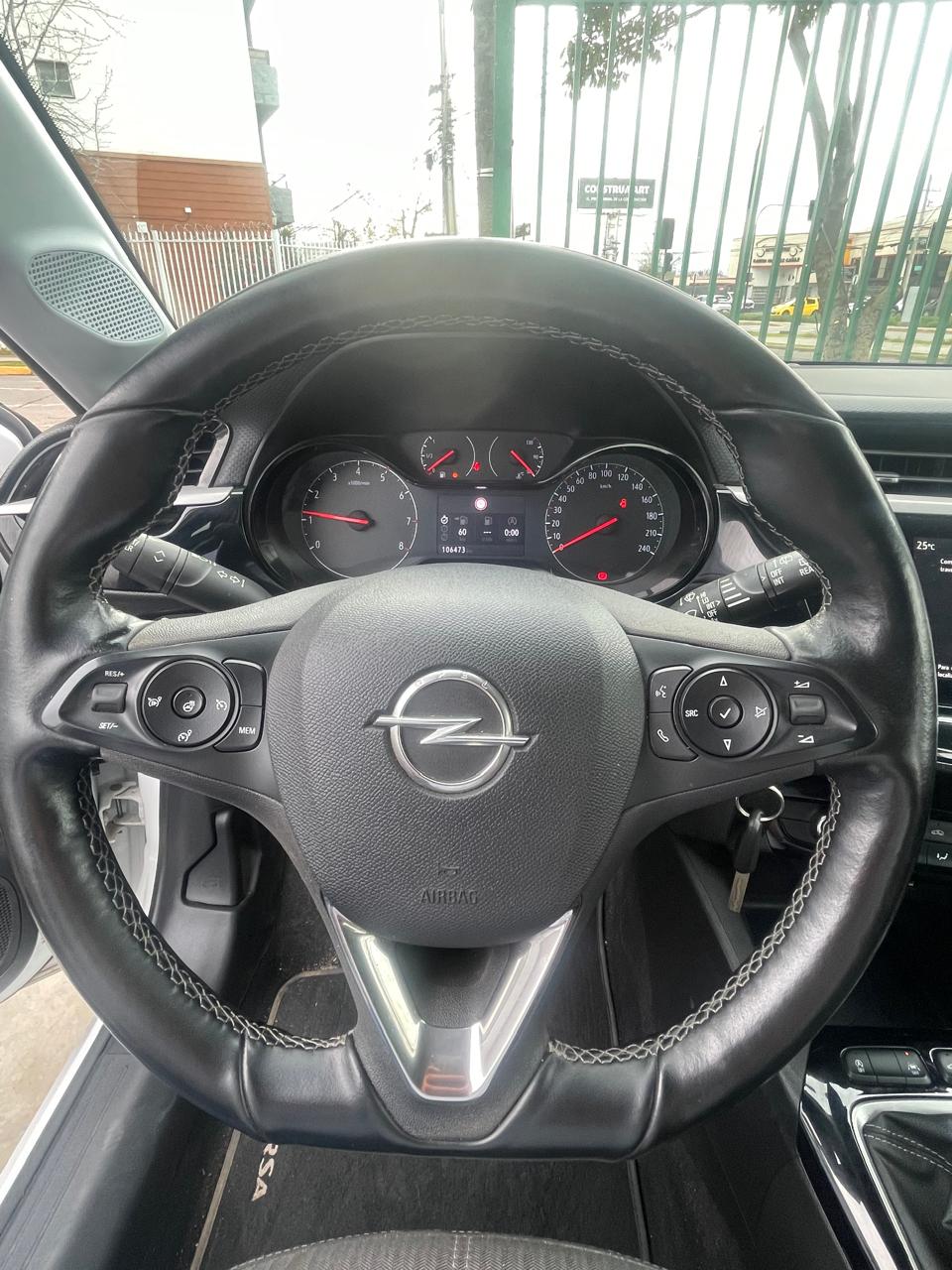 Opel Corsa — foto 6 de 10