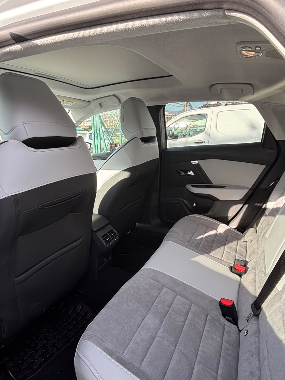 Citroën C4 Mhev 1.2 Aut — foto 3 de 6