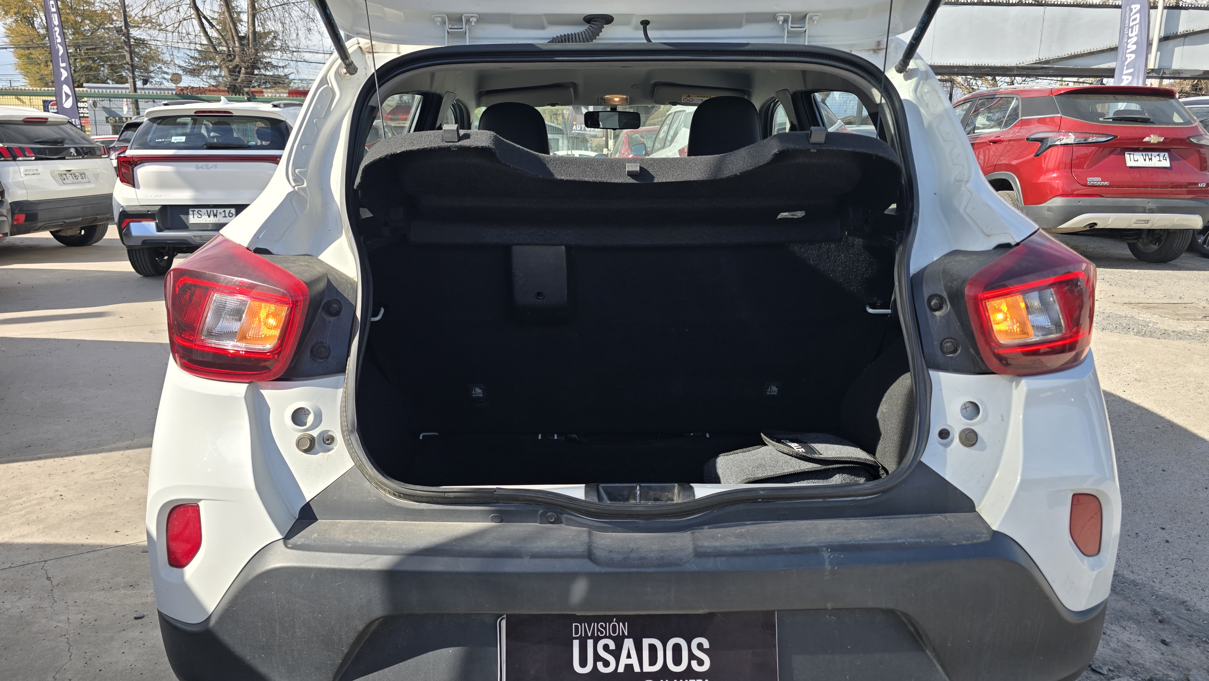 Renault Kwid Hb — foto 7 de 9