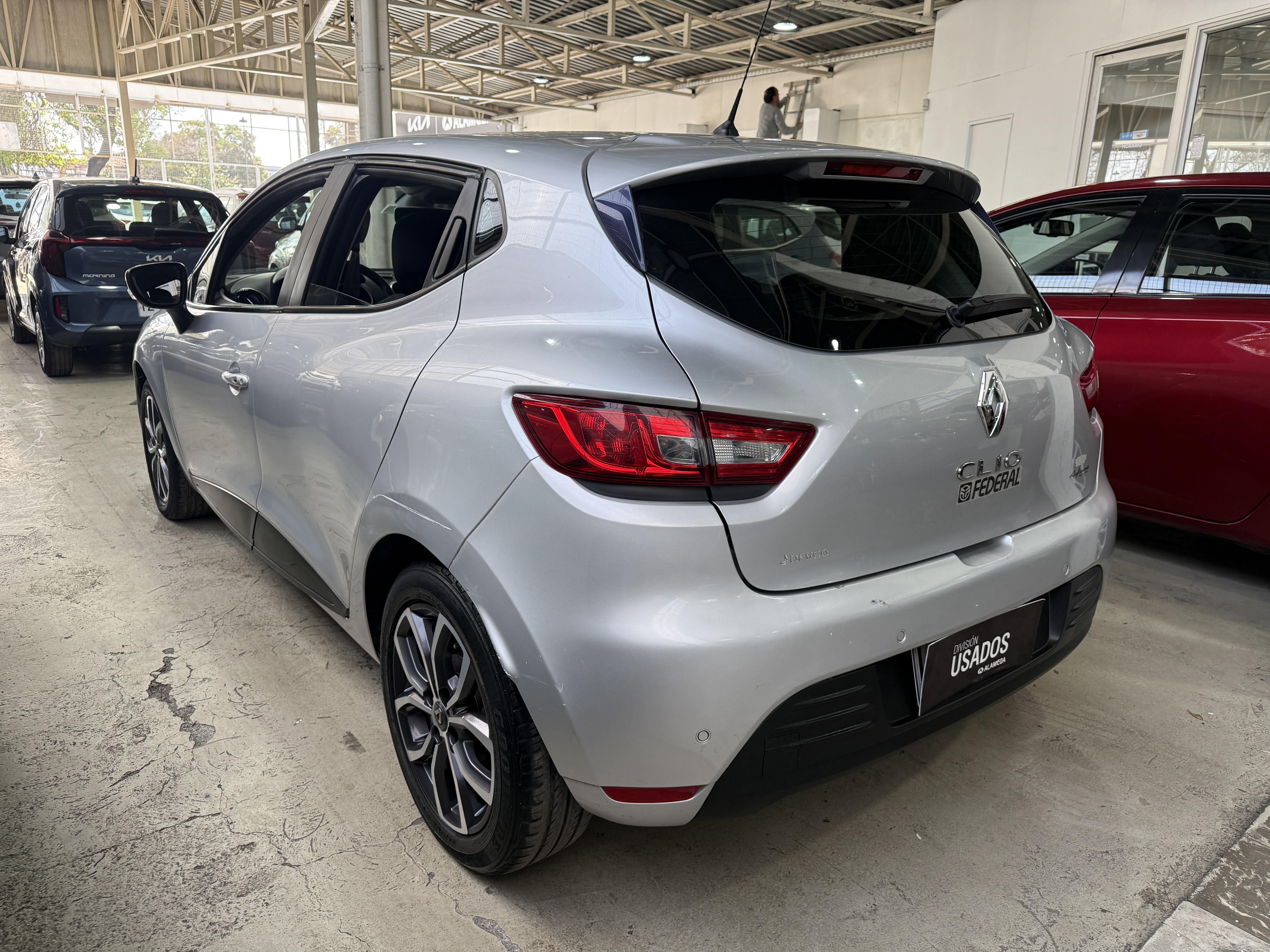Renault Clio Iv Hb — foto 5 de 8