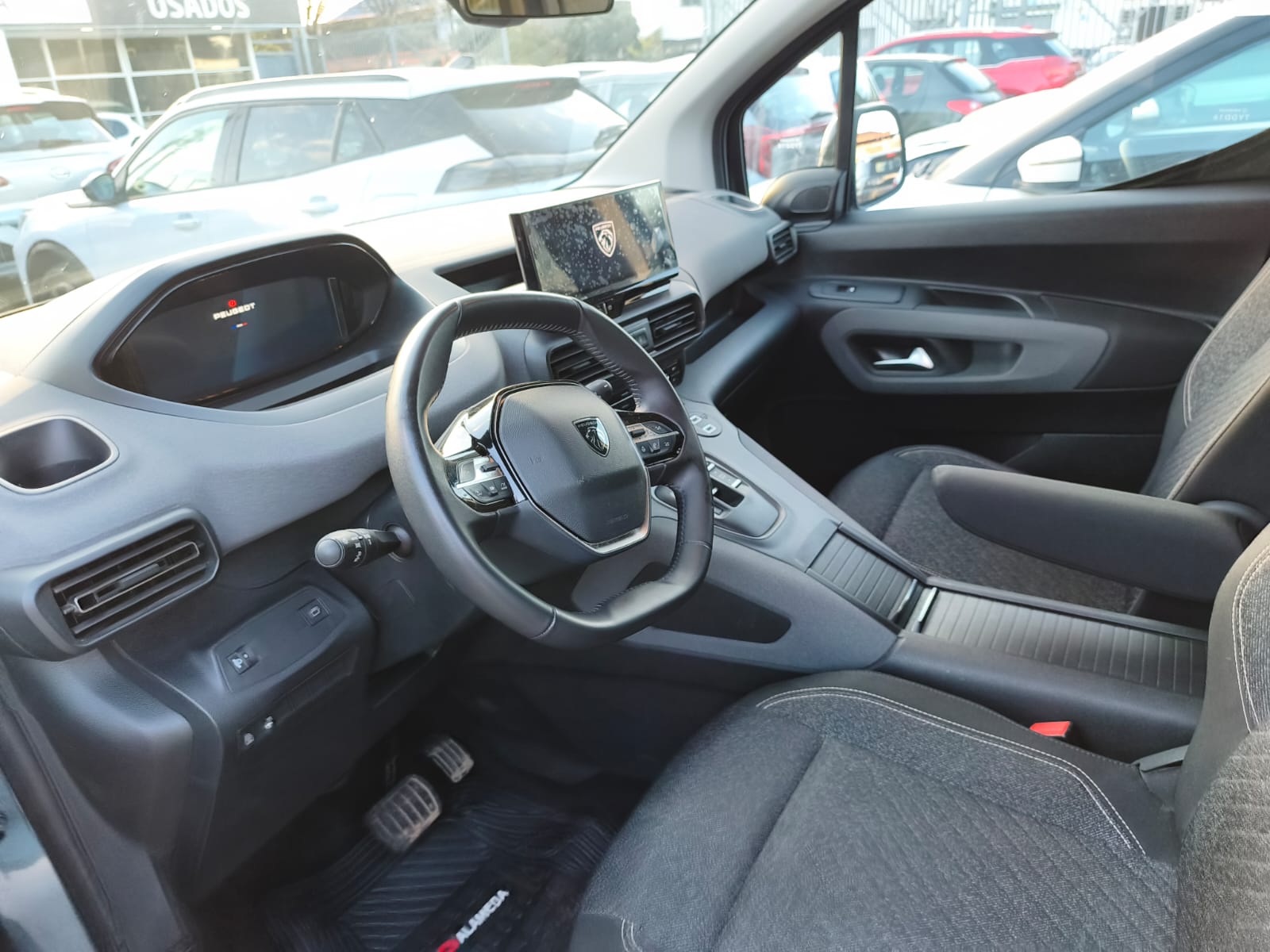 Peugeot Rifter Allure — foto 6 de 11