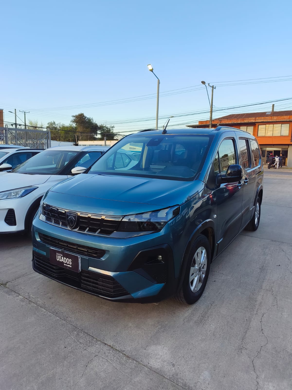 Peugeot Rifter Allure — foto 2 de 11
