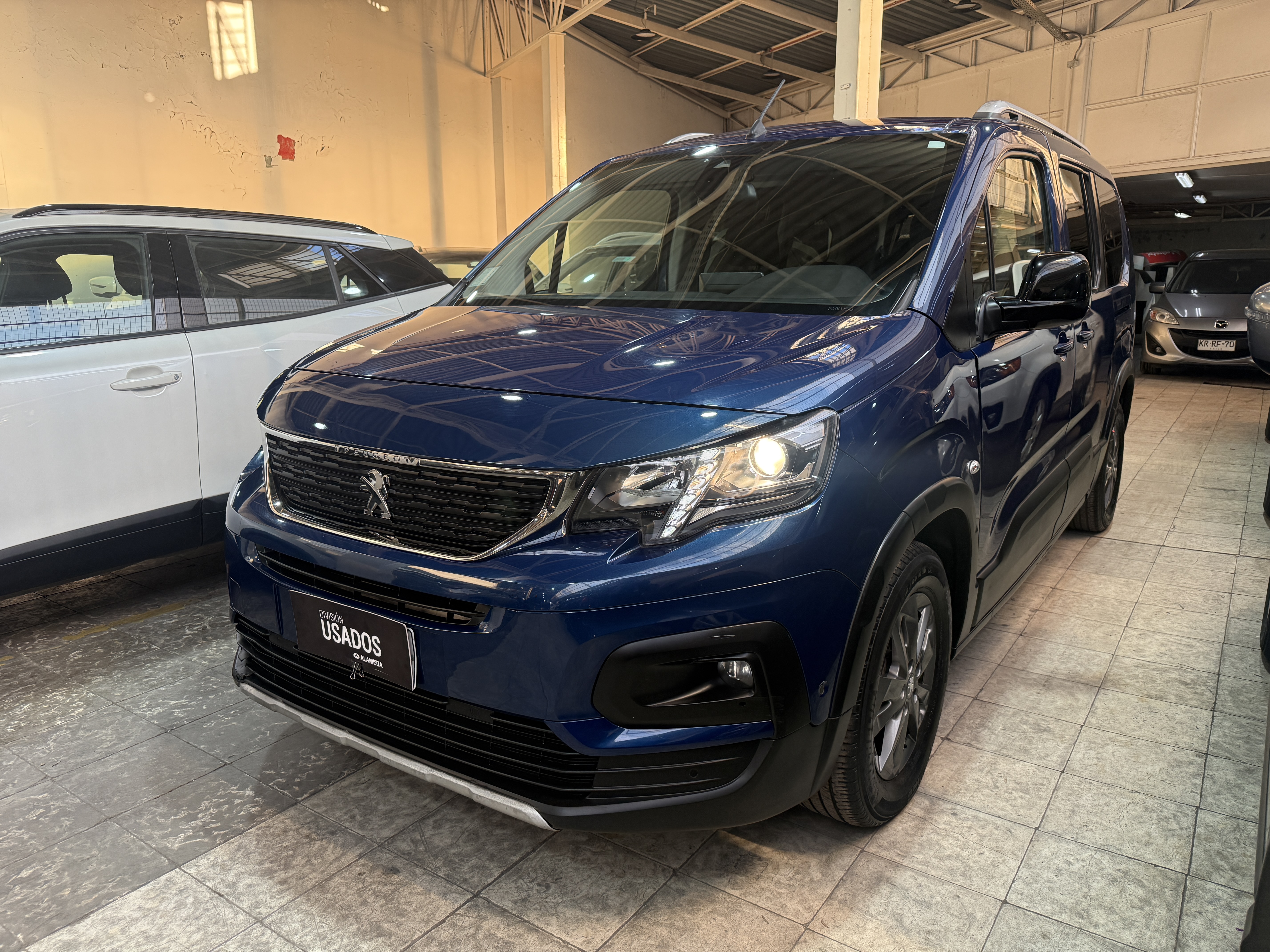 Peugeot Rifter Bluehdi 130 — foto 2 de 9