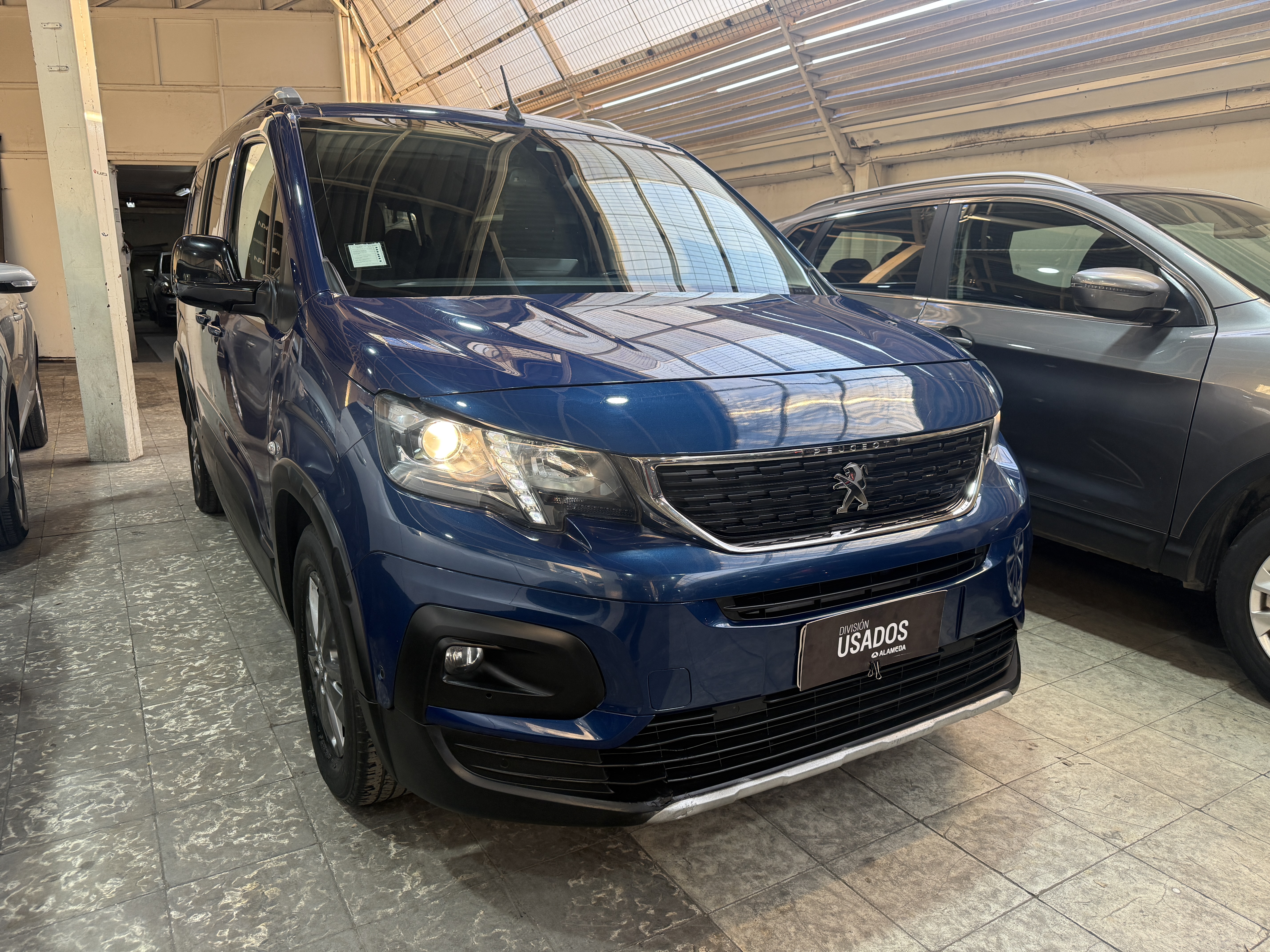 Peugeot Rifter Bluehdi 130 — foto 3 de 9
