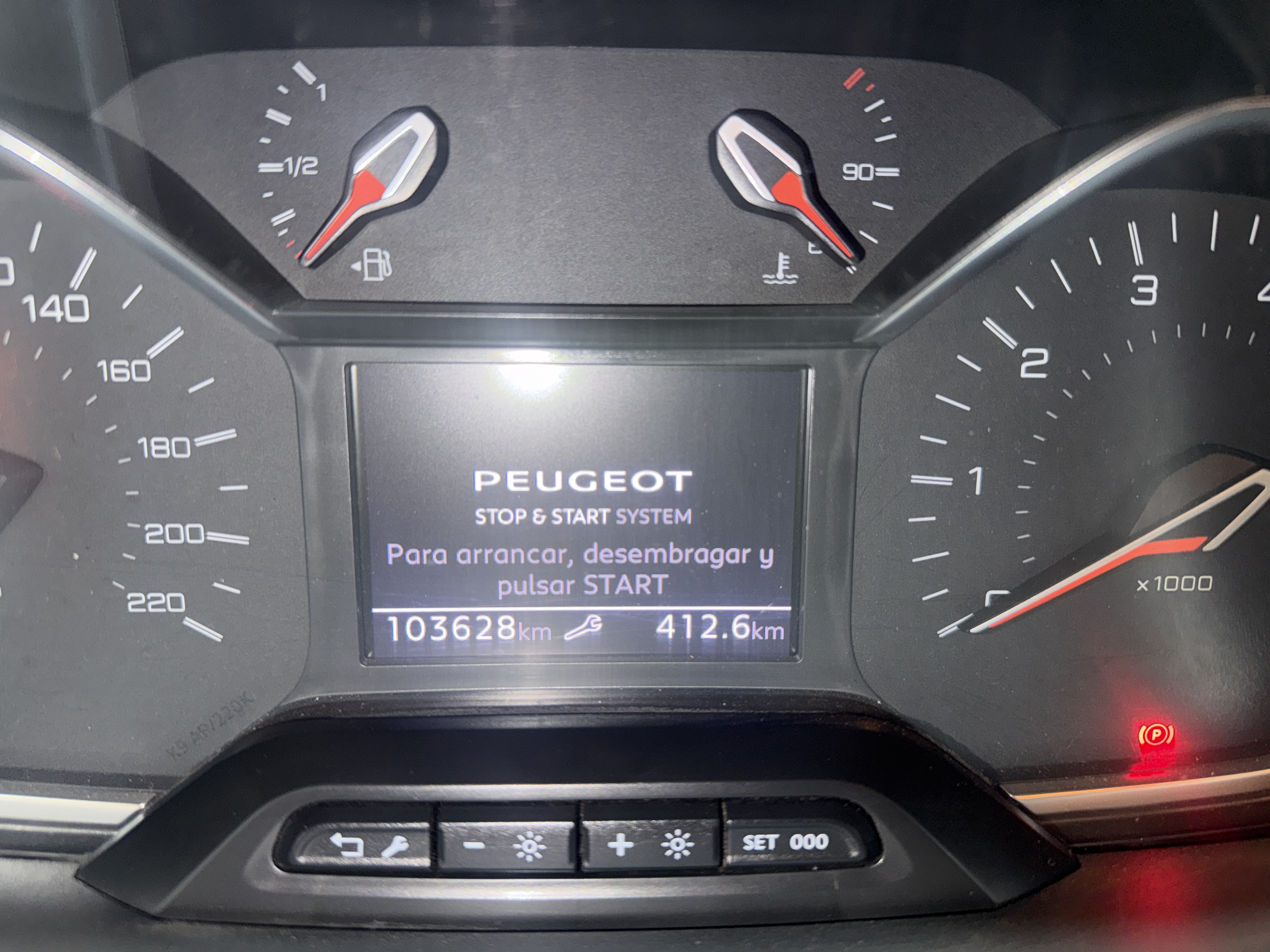Peugeot Rifter Bluehdi 130 — foto 8 de 9