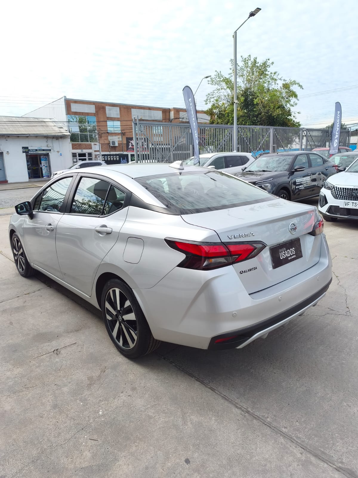 Nissan Versa Cvt1.6 Aut — foto 4 de 7