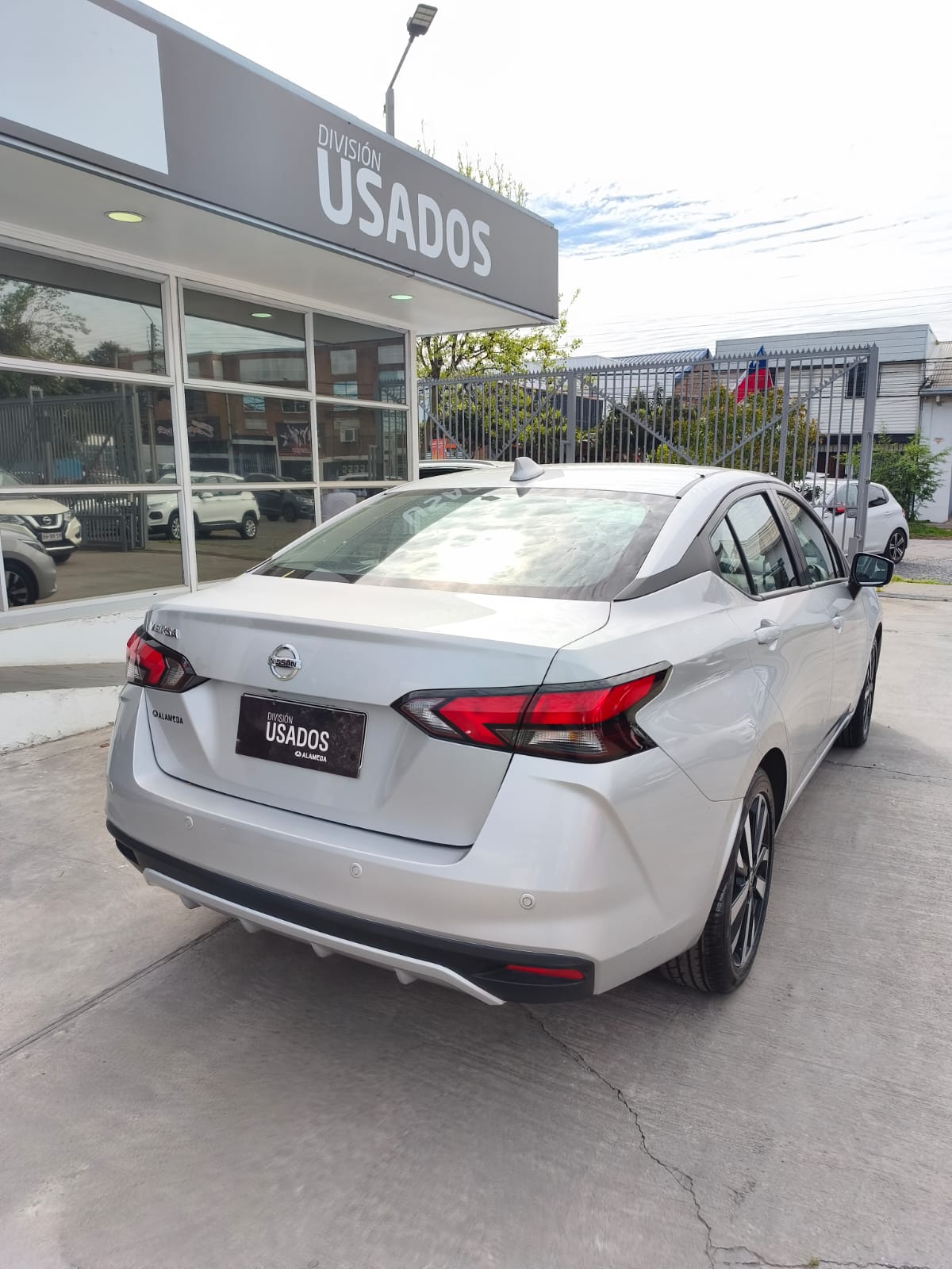 Nissan Versa Cvt1.6 Aut — foto 3 de 7