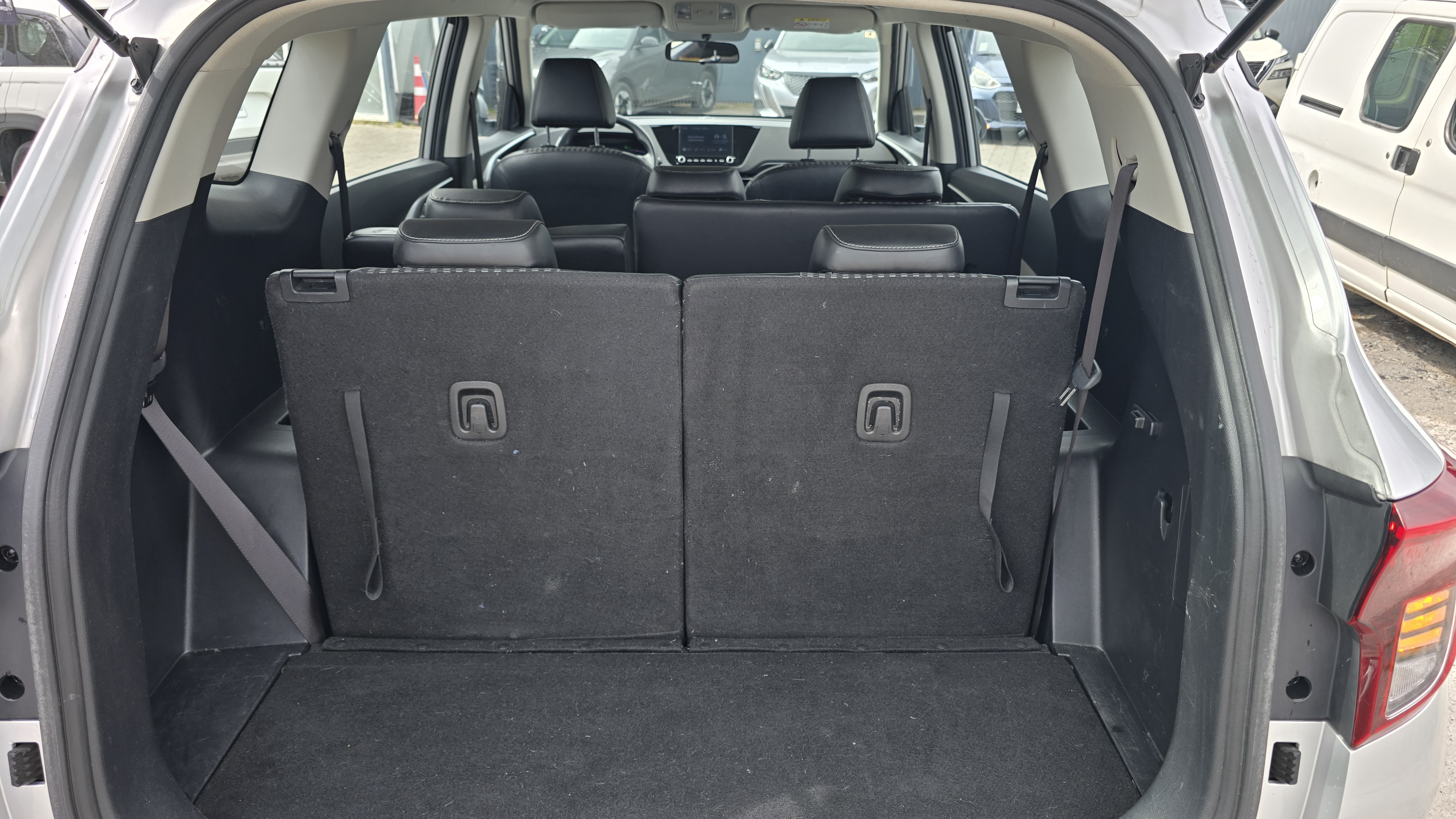KIA Carens Ex1.4 Aut — foto 5 de 8