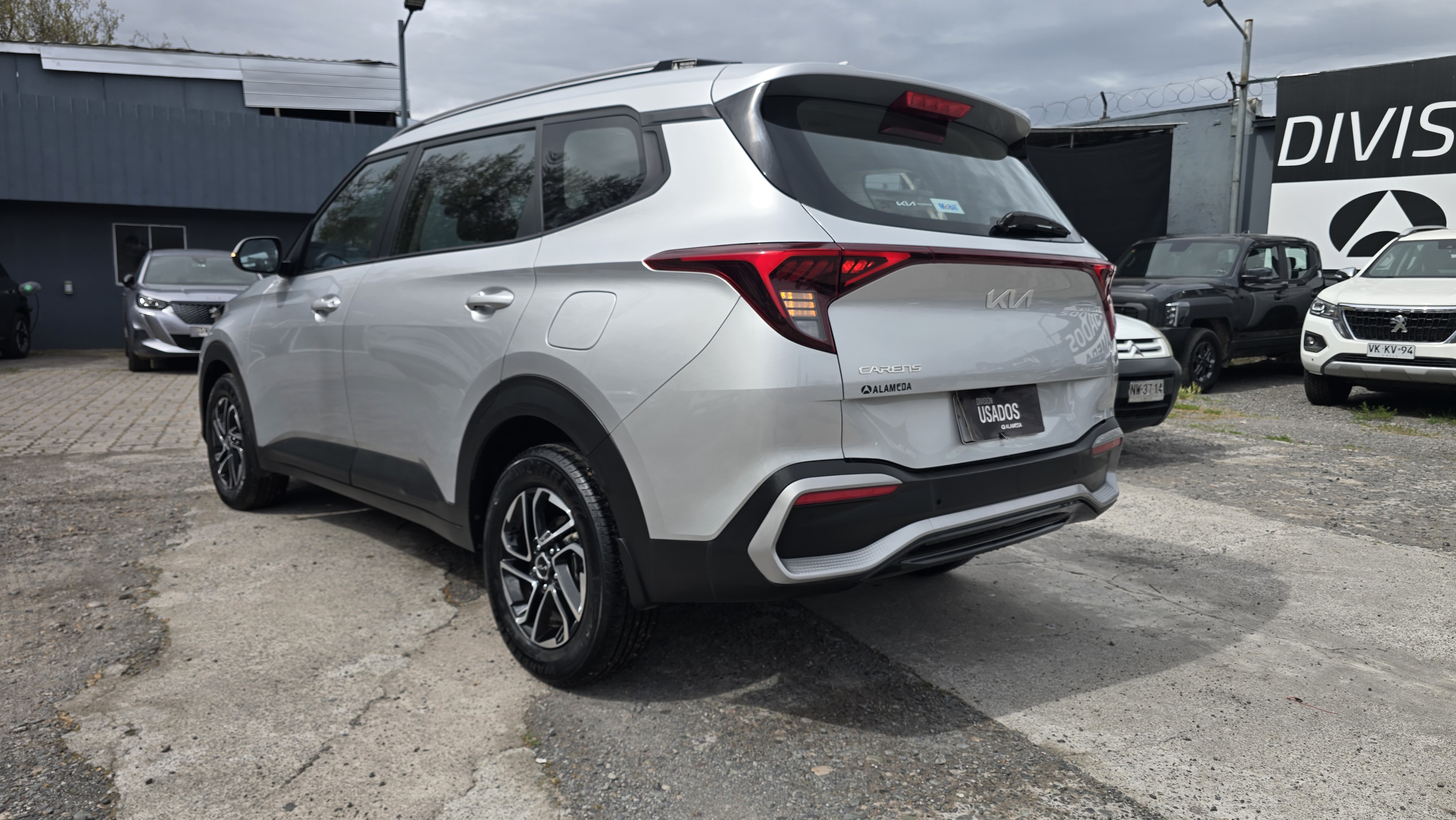 KIA Carens Ex1.4 Aut — foto 4 de 8