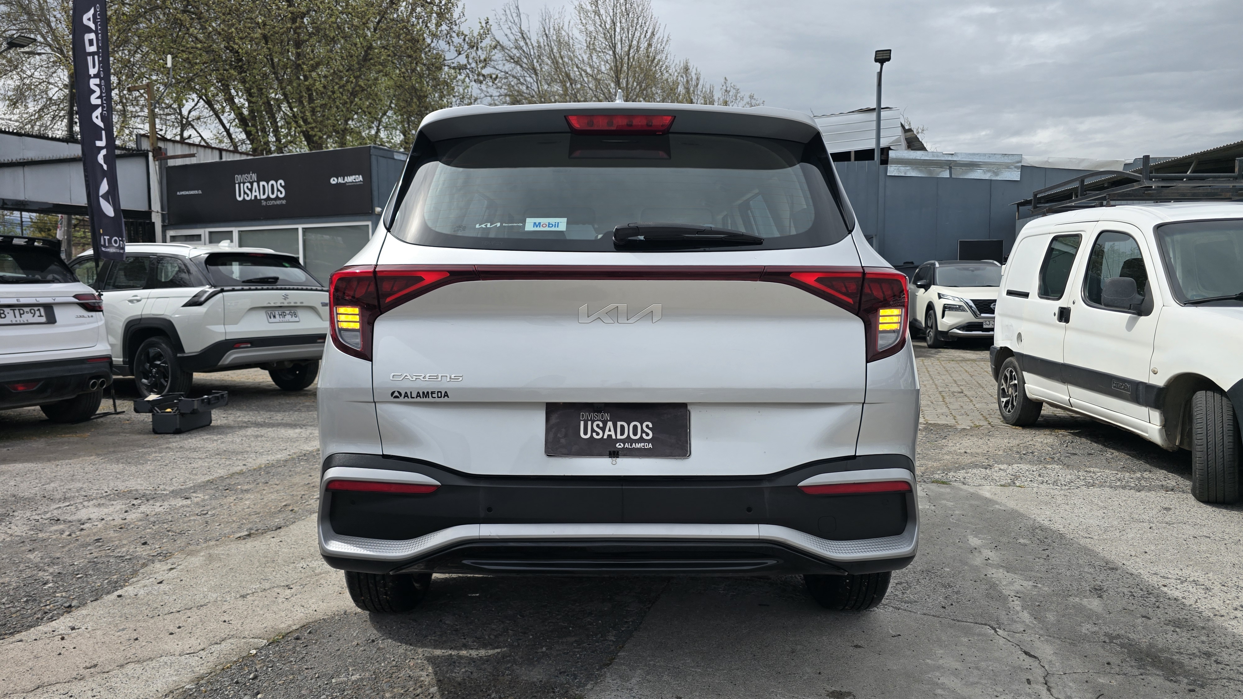 KIA Carens Ex1.4 Aut — foto 3 de 8