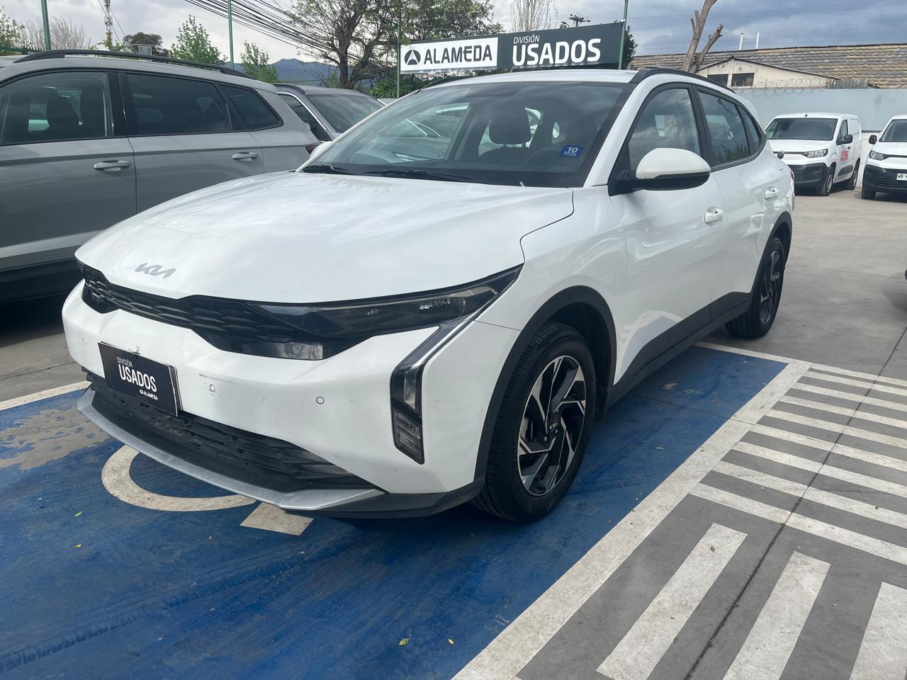 KIA K3 Cross