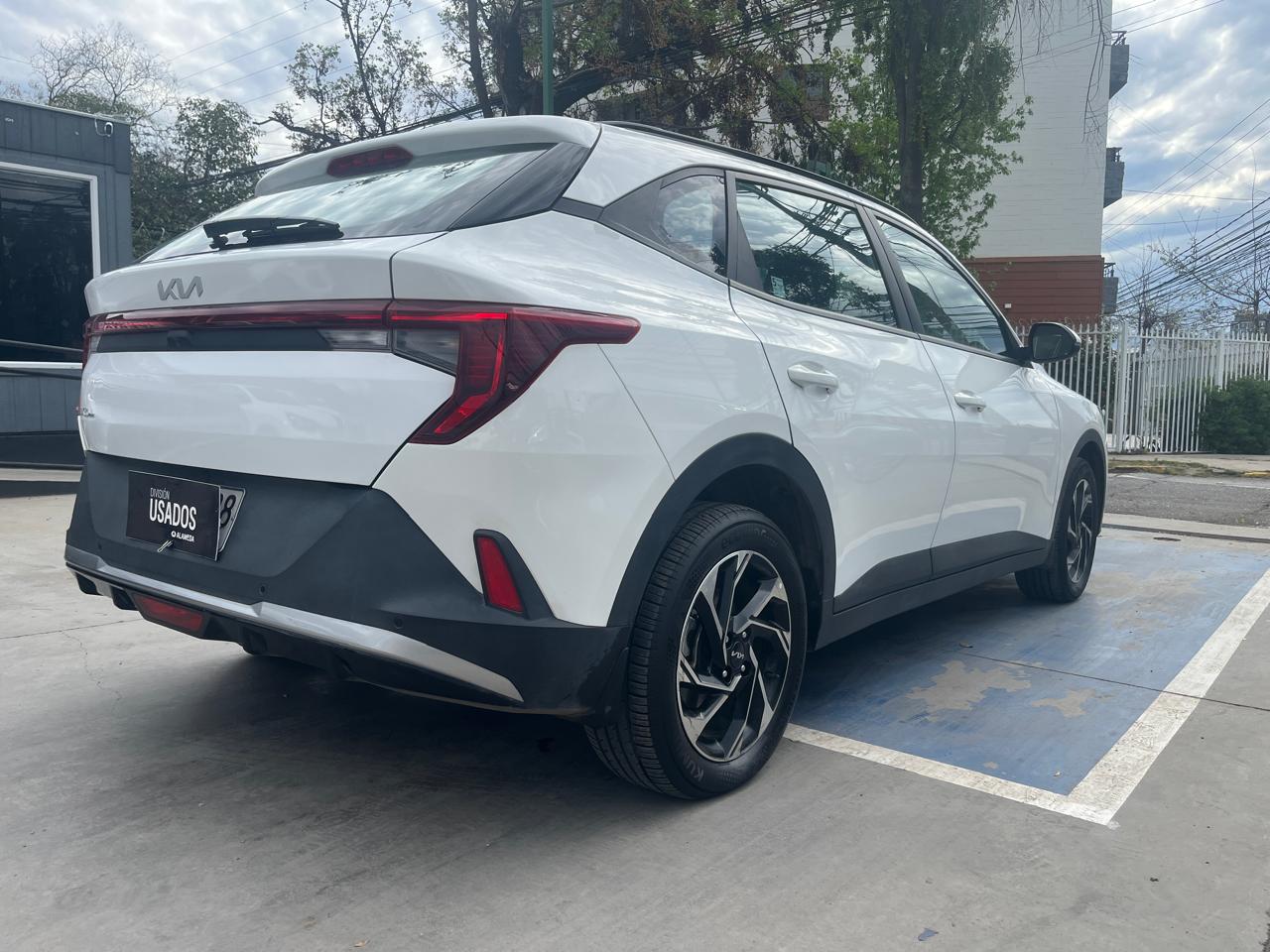 KIA K3 Cross — foto 4 de 7