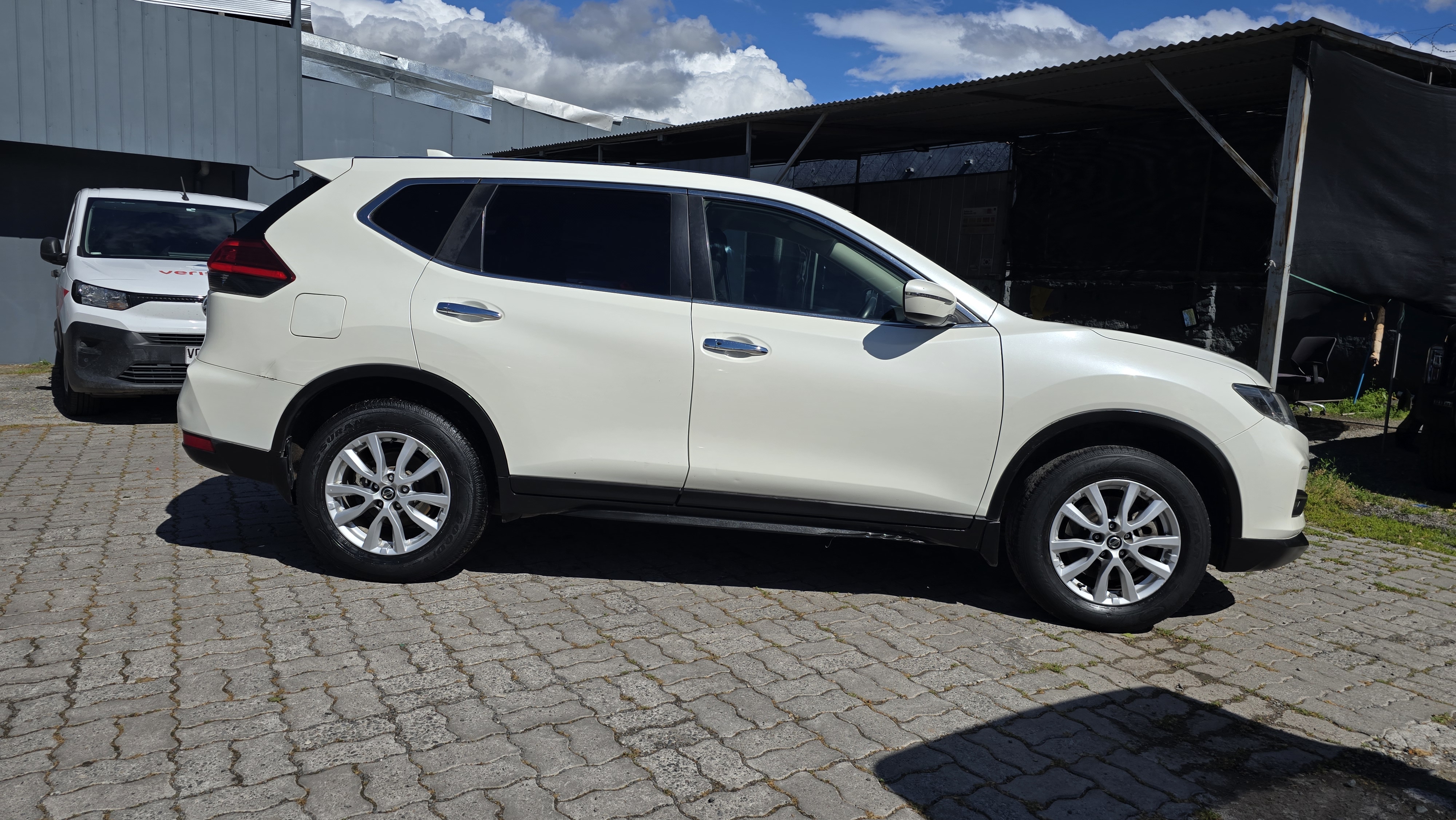 Nissan X Trail Sense — foto 2 de 19