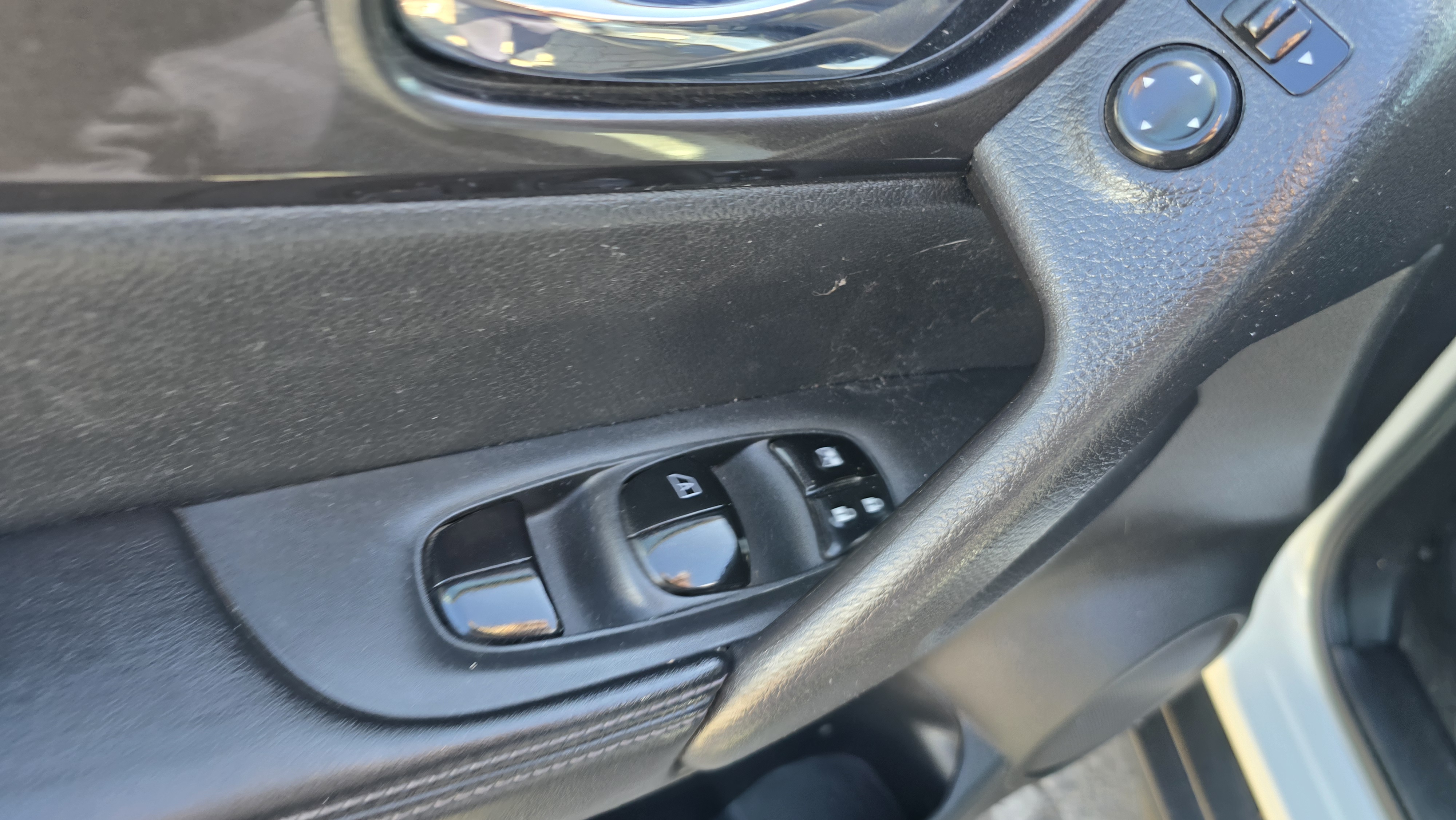Nissan X Trail Sense — foto 17 de 19