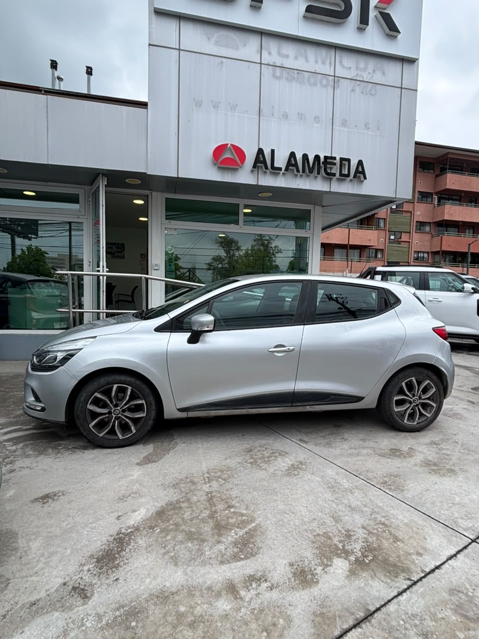 Renault Clio Hb Expression — foto 2 de 7