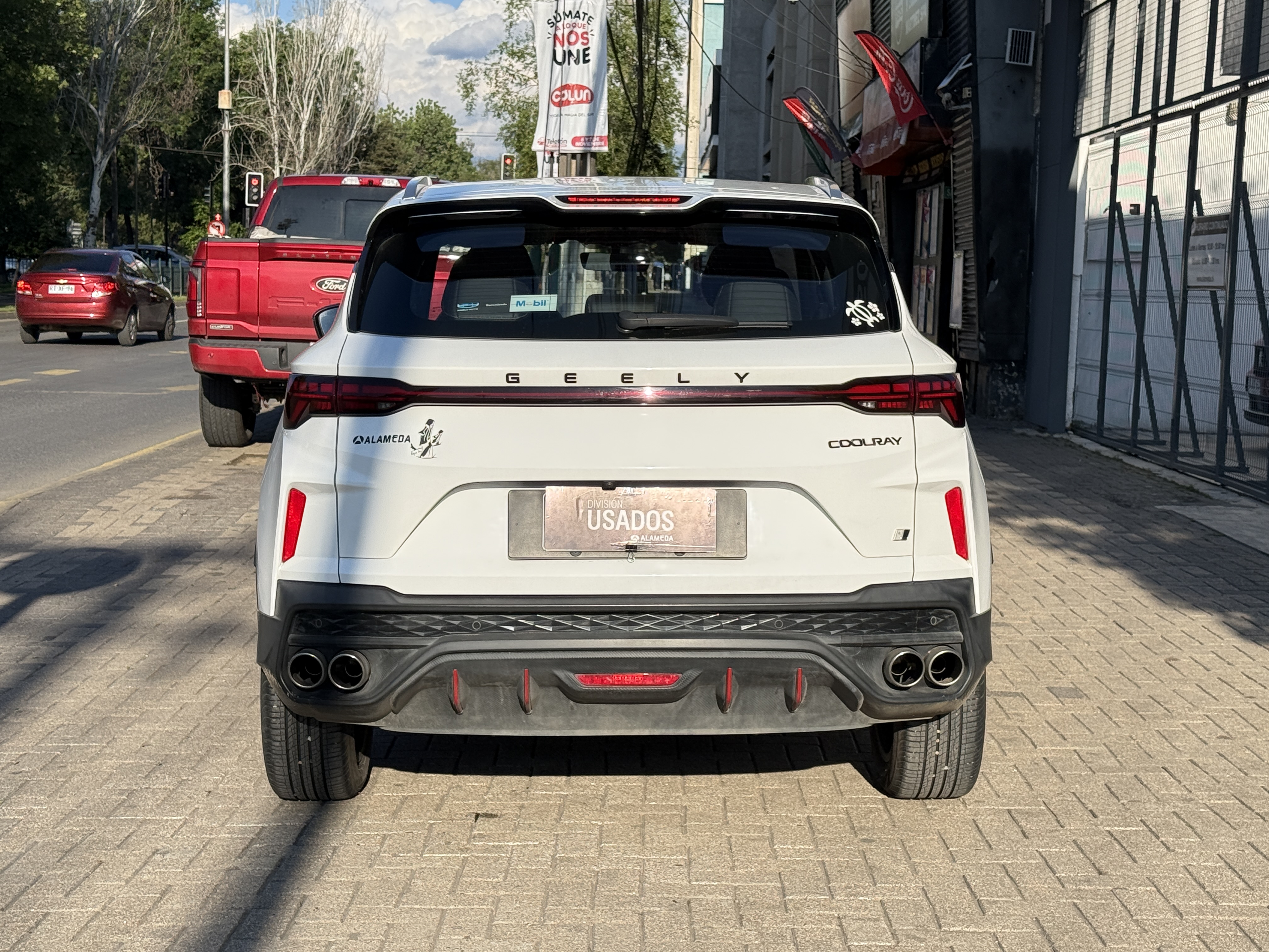 Geely New Coolray 1.5 Aut — foto 4 de 9