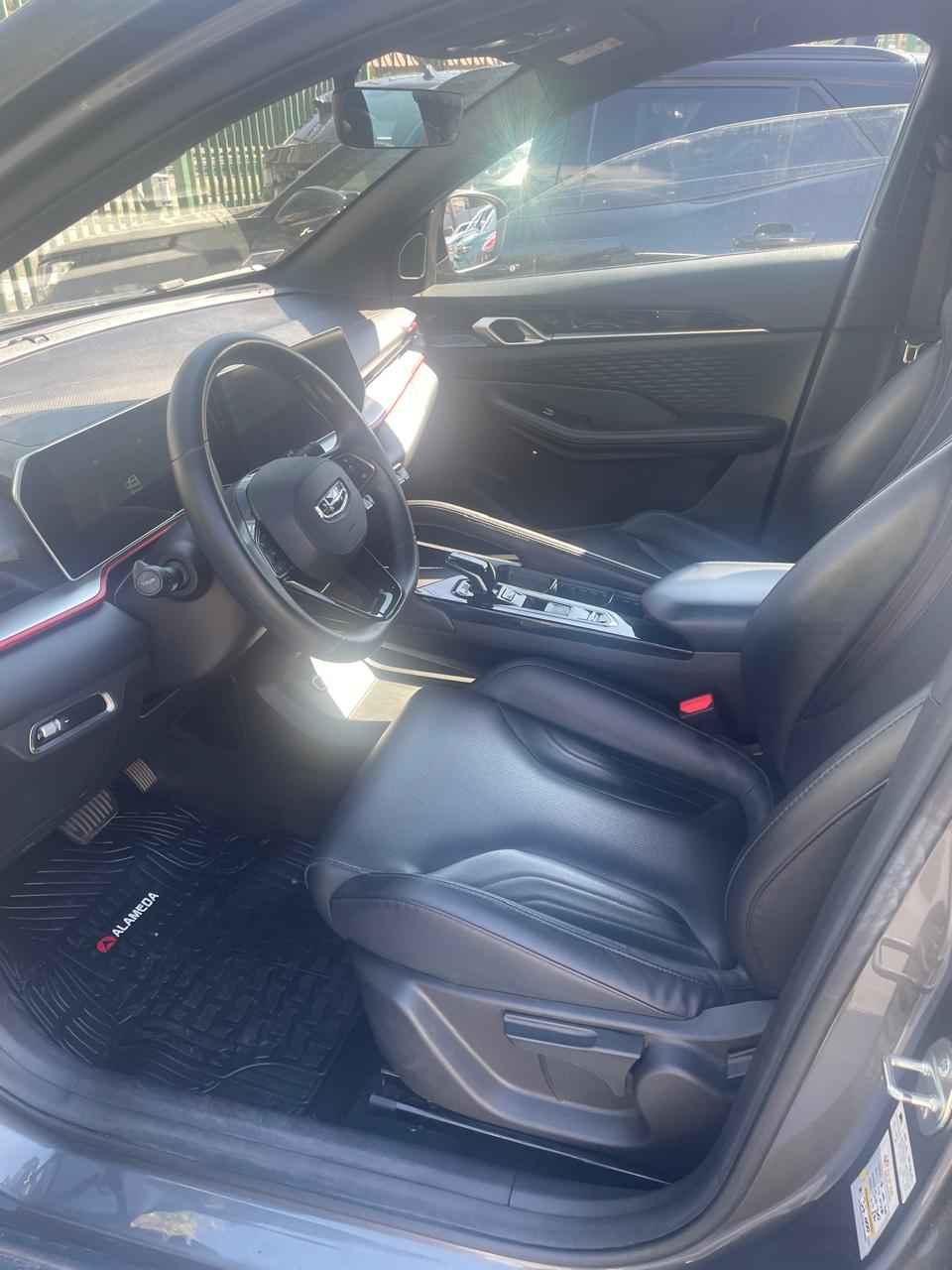 Geely Coolray 4X2 1.5 Aut — foto 8 de 10