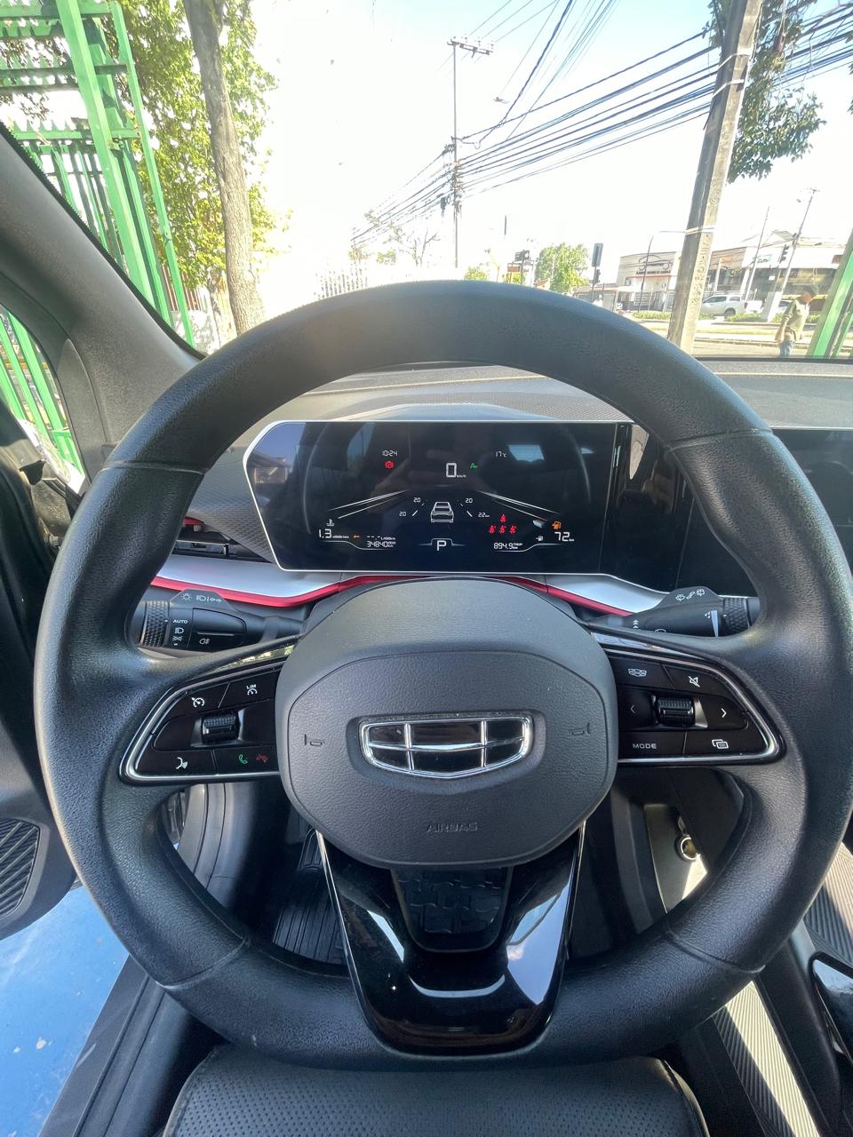 Geely Coolray 4X2 1.5 Aut — foto 5 de 10