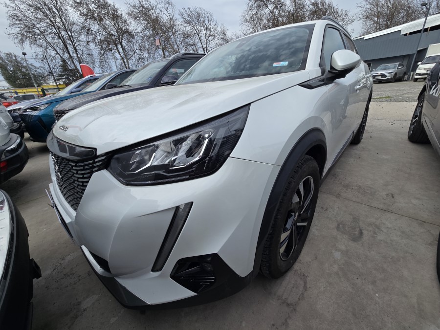 PEUGEOT 2008 BLUE HDI 1.5 AUT