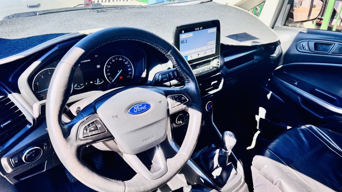 Ford Ecosport Freestyle — foto 4 de 5